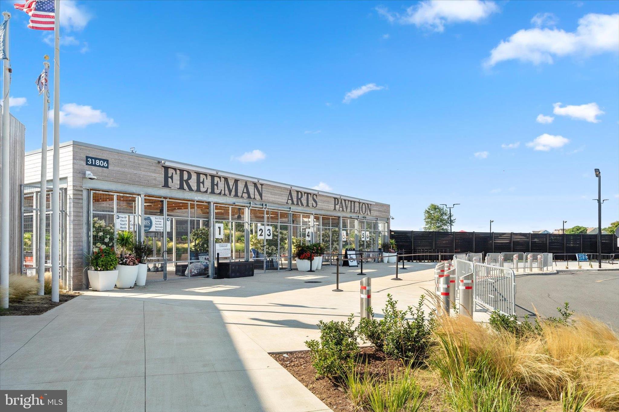 BAYSIDE - Residential