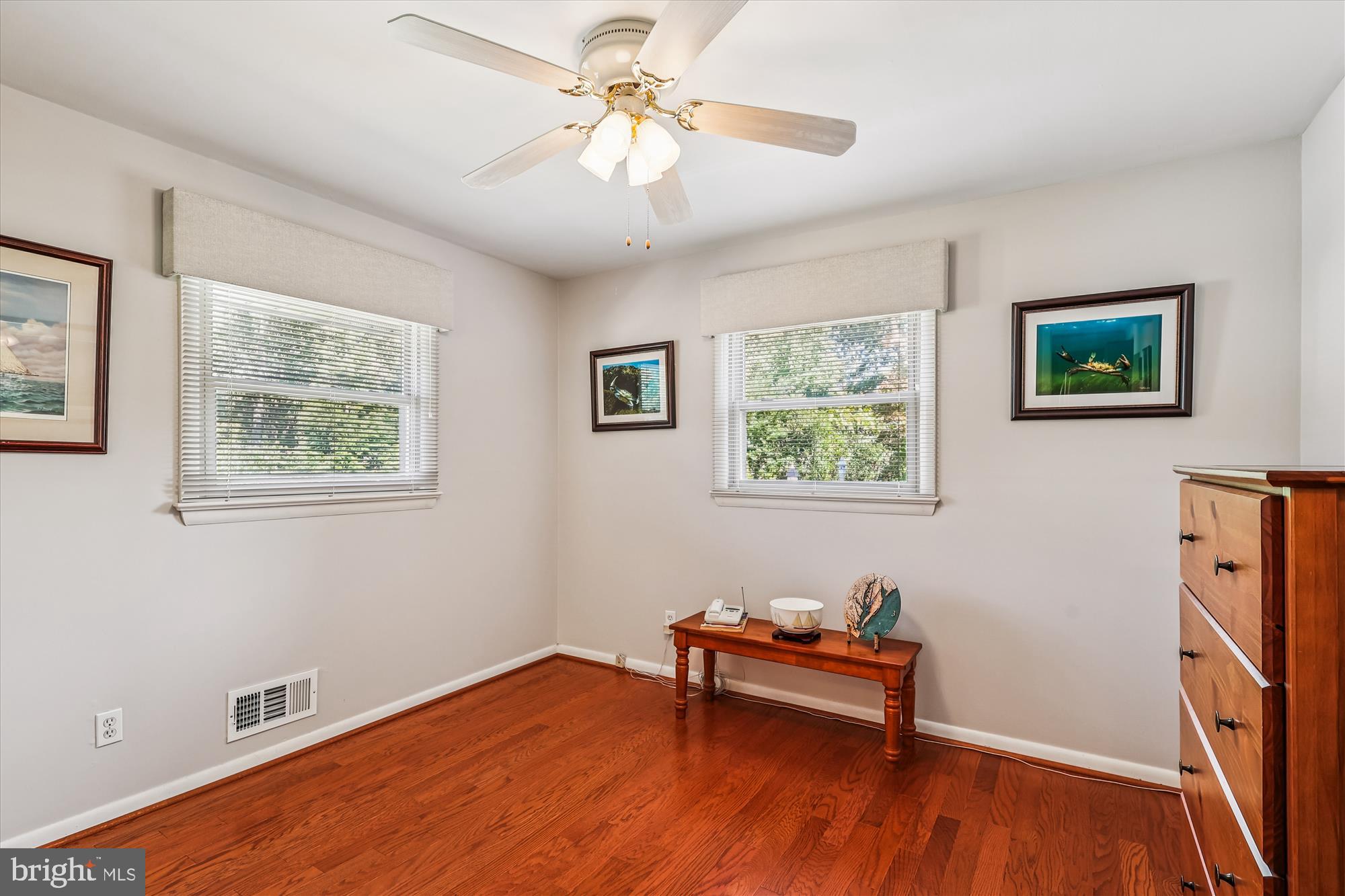 HILLSMERE SHORES - Residential