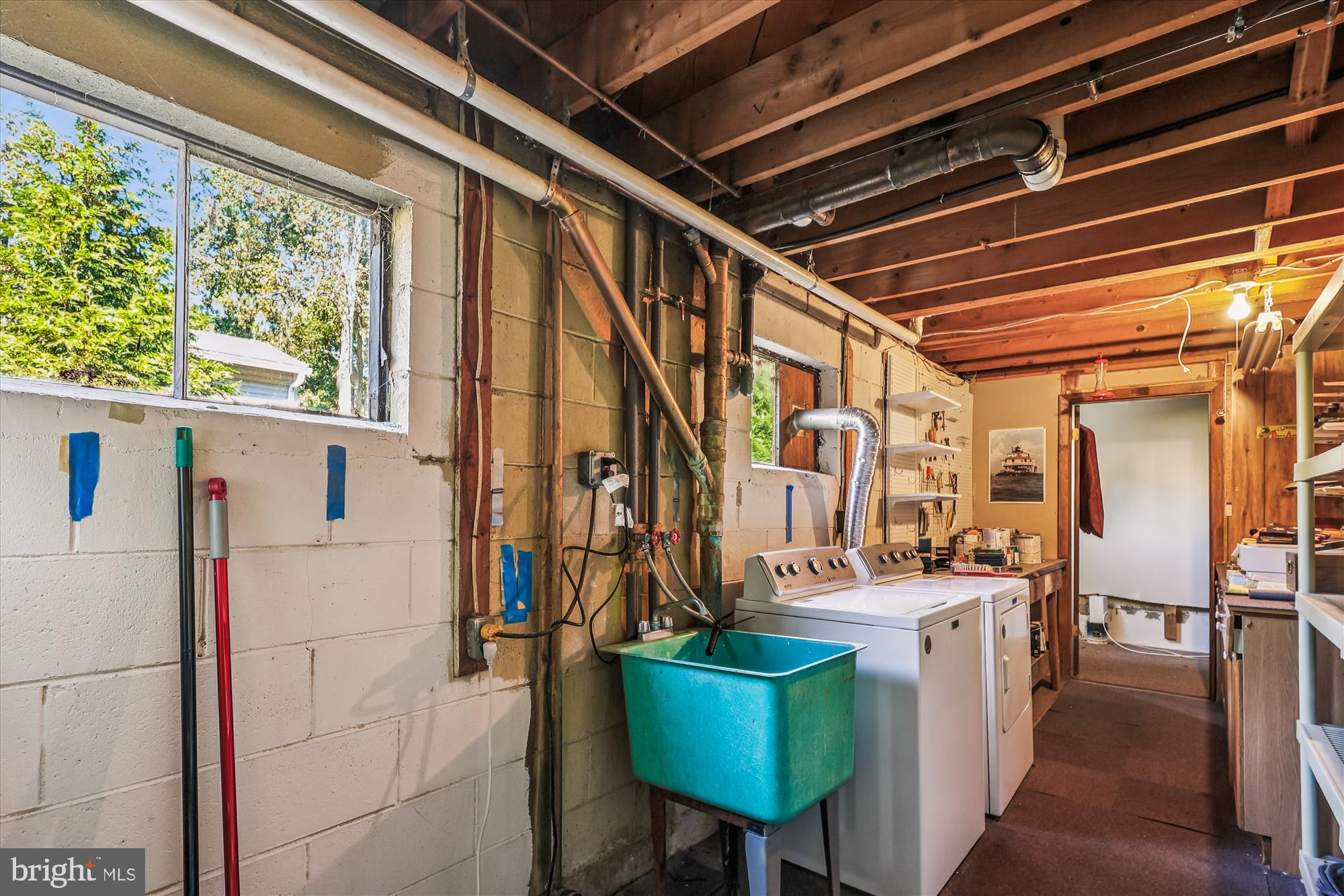 HILLSMERE SHORES - Residential