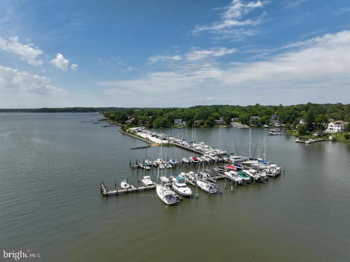 HILLSMERE SHORES - Residential