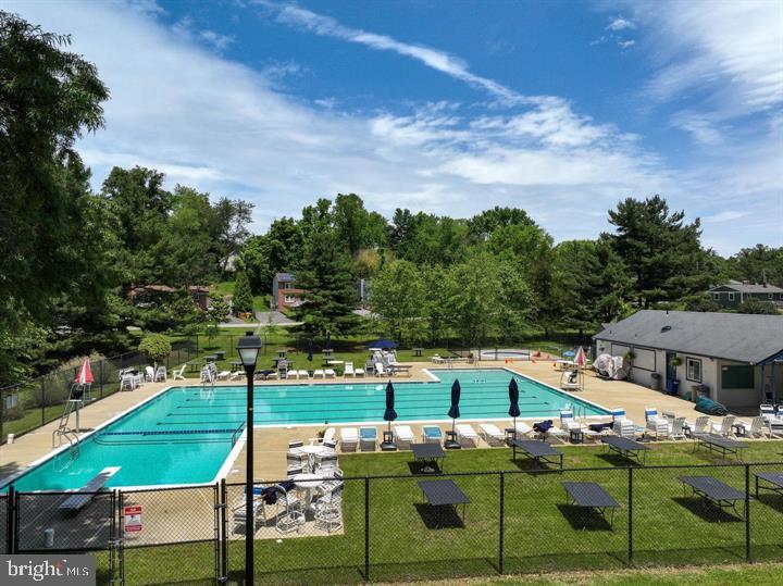 HILLSMERE SHORES - Residential