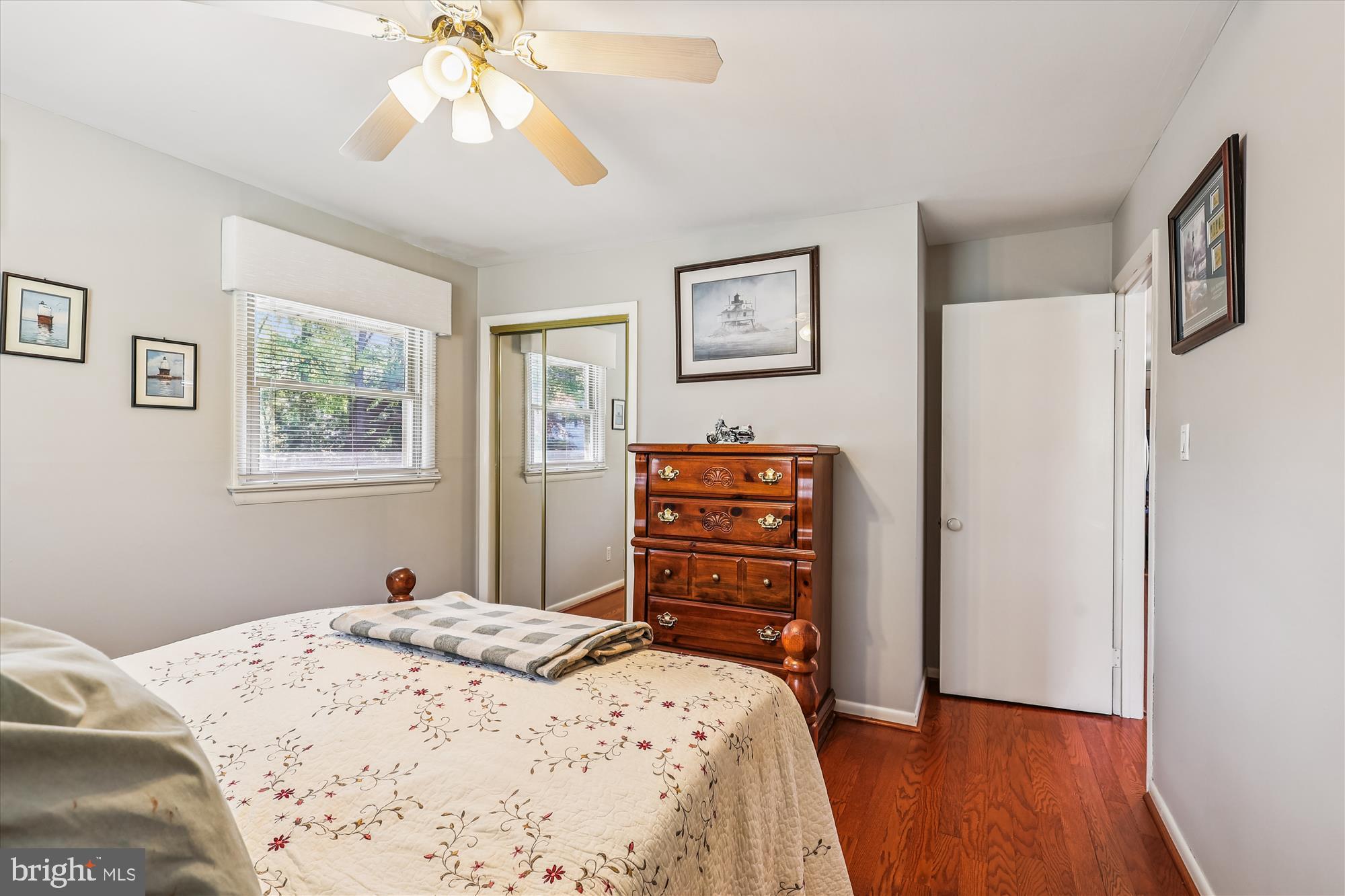 HILLSMERE SHORES - Residential