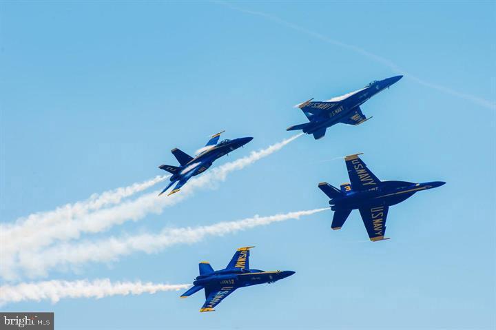 HILLSMERE SHORES - Residential