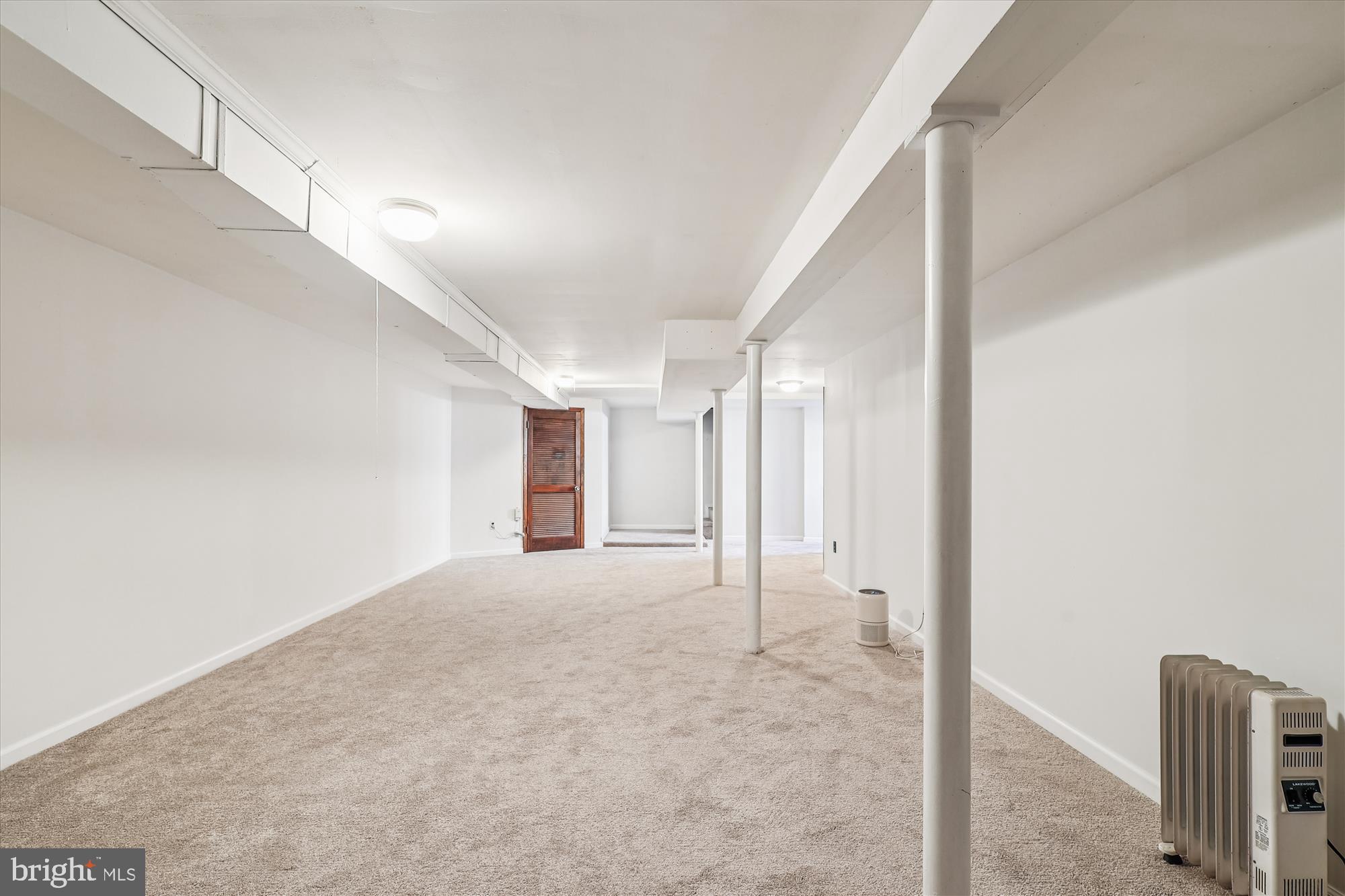 HILLSMERE SHORES - Residential