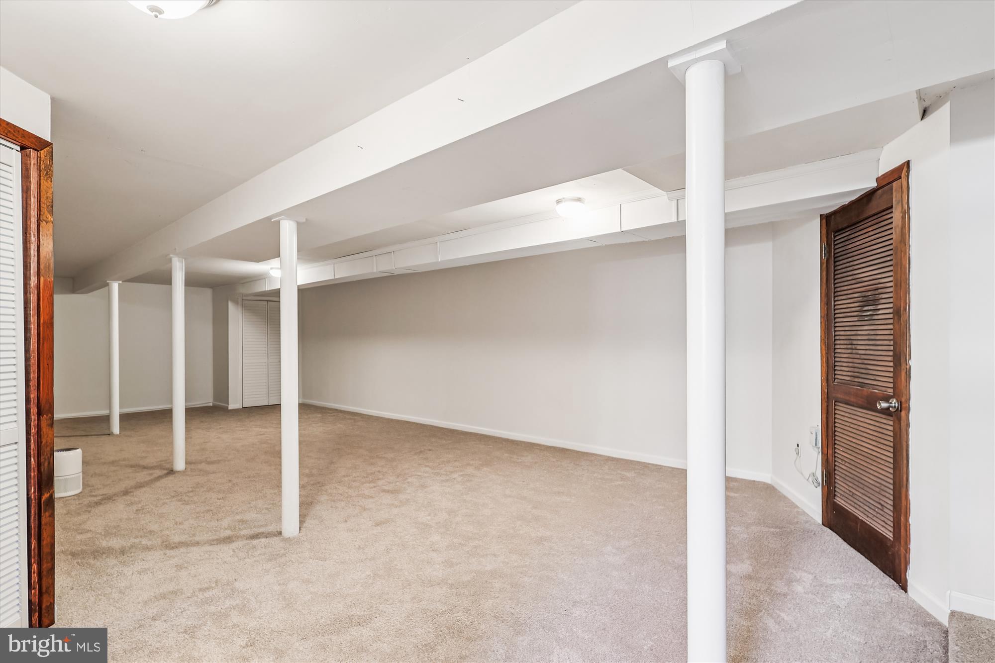 HILLSMERE SHORES - Residential