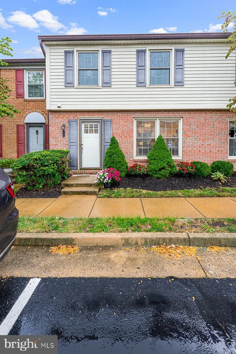 5556 First Statesman Lane Unit 5556, Alexandria, VA 22312