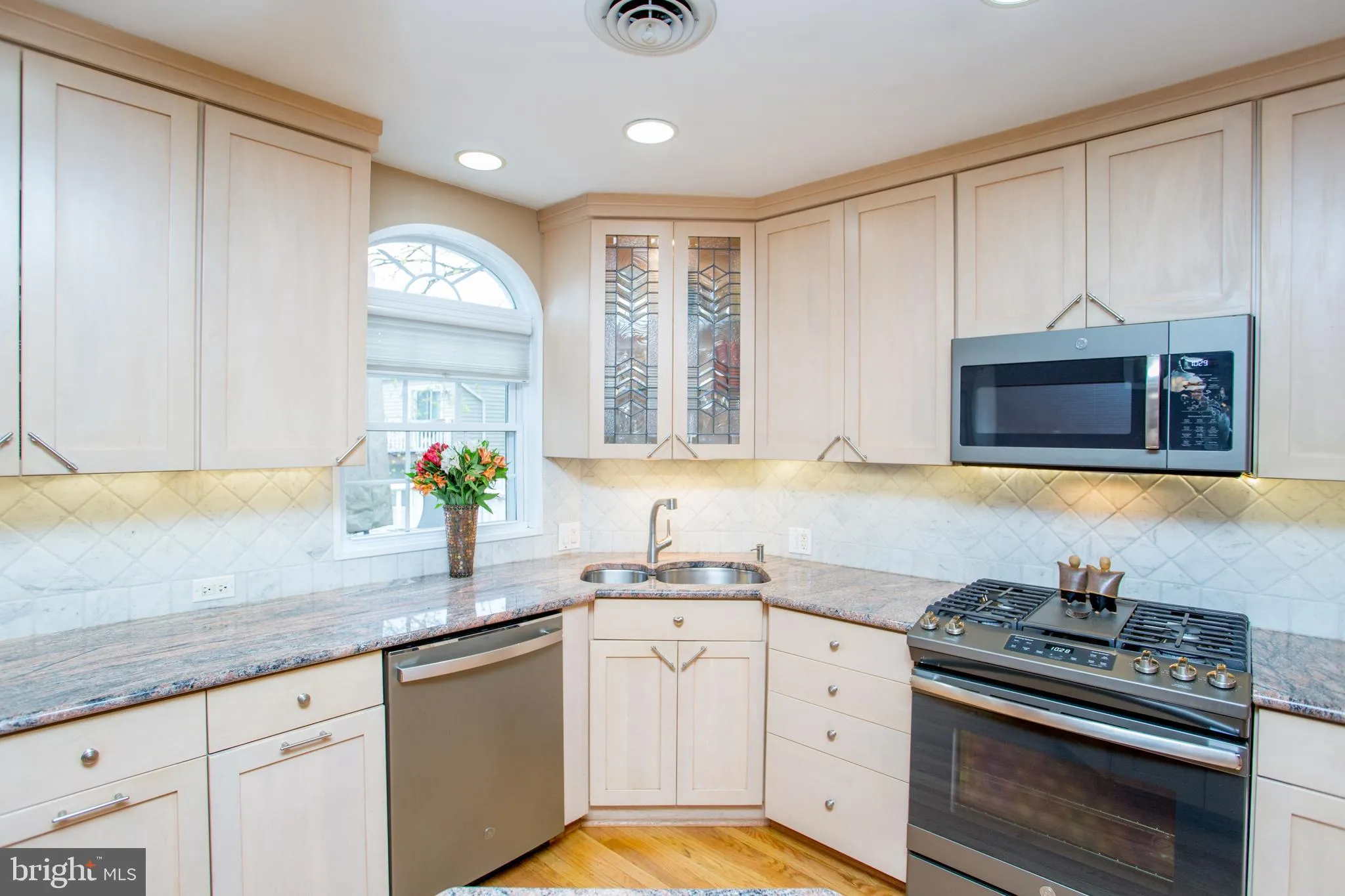 Warrington, Pennsylvania 18976, United States, 4 Bedrooms Bedrooms, ,3 BathroomsBathrooms,Residential,Pending,114744