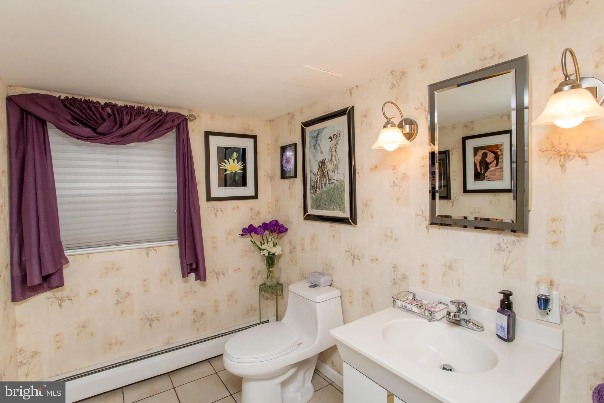 Warrington, Pennsylvania 18976, United States, 4 Bedrooms Bedrooms, ,3 BathroomsBathrooms,Residential,Pending,114744