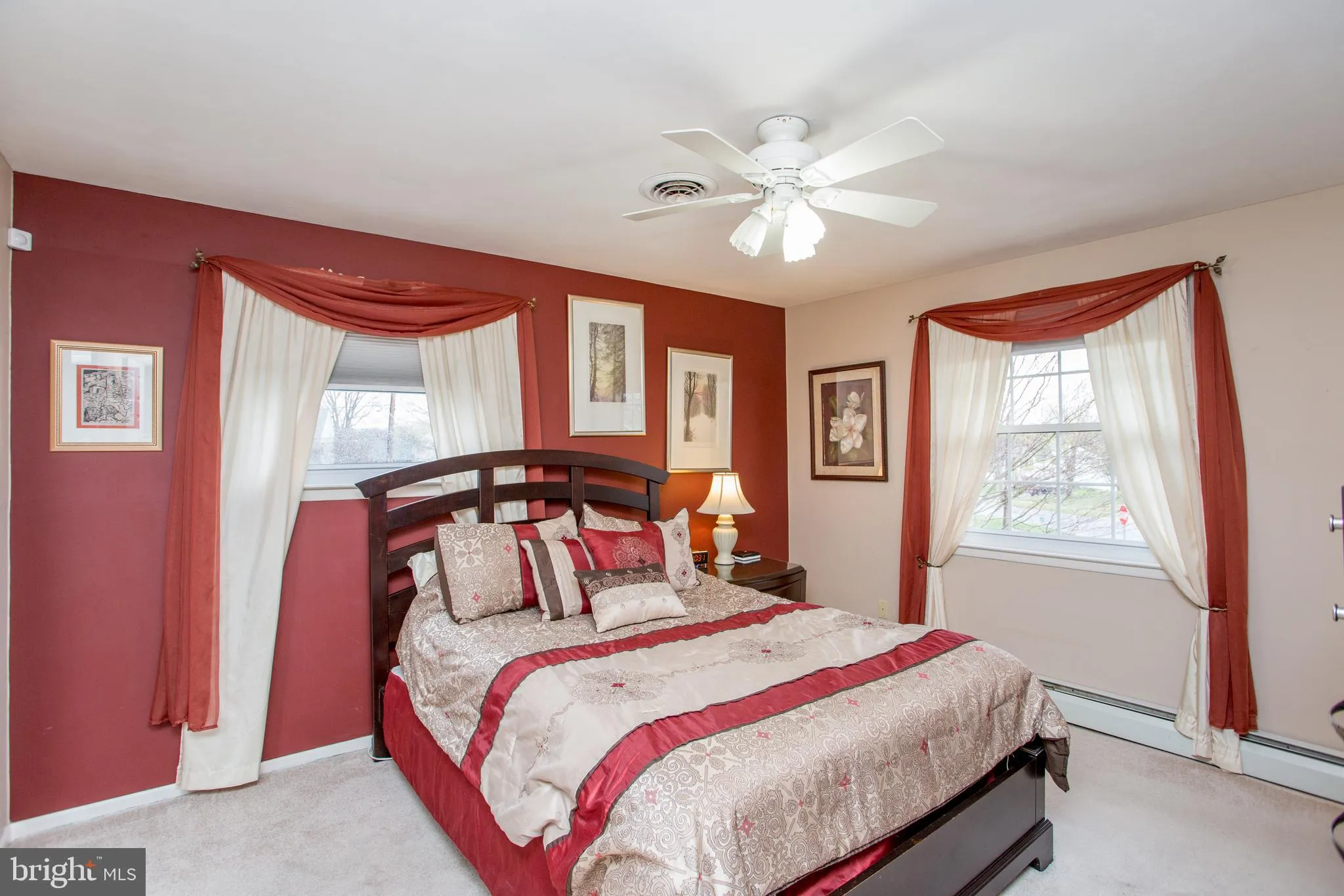 Warrington, Pennsylvania 18976, United States, 4 Bedrooms Bedrooms, ,3 BathroomsBathrooms,Residential,Pending,114744