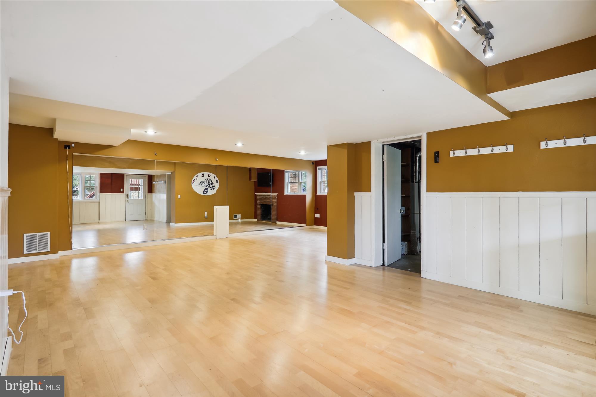 BETHESDA OUTSIDE - Residential Lease