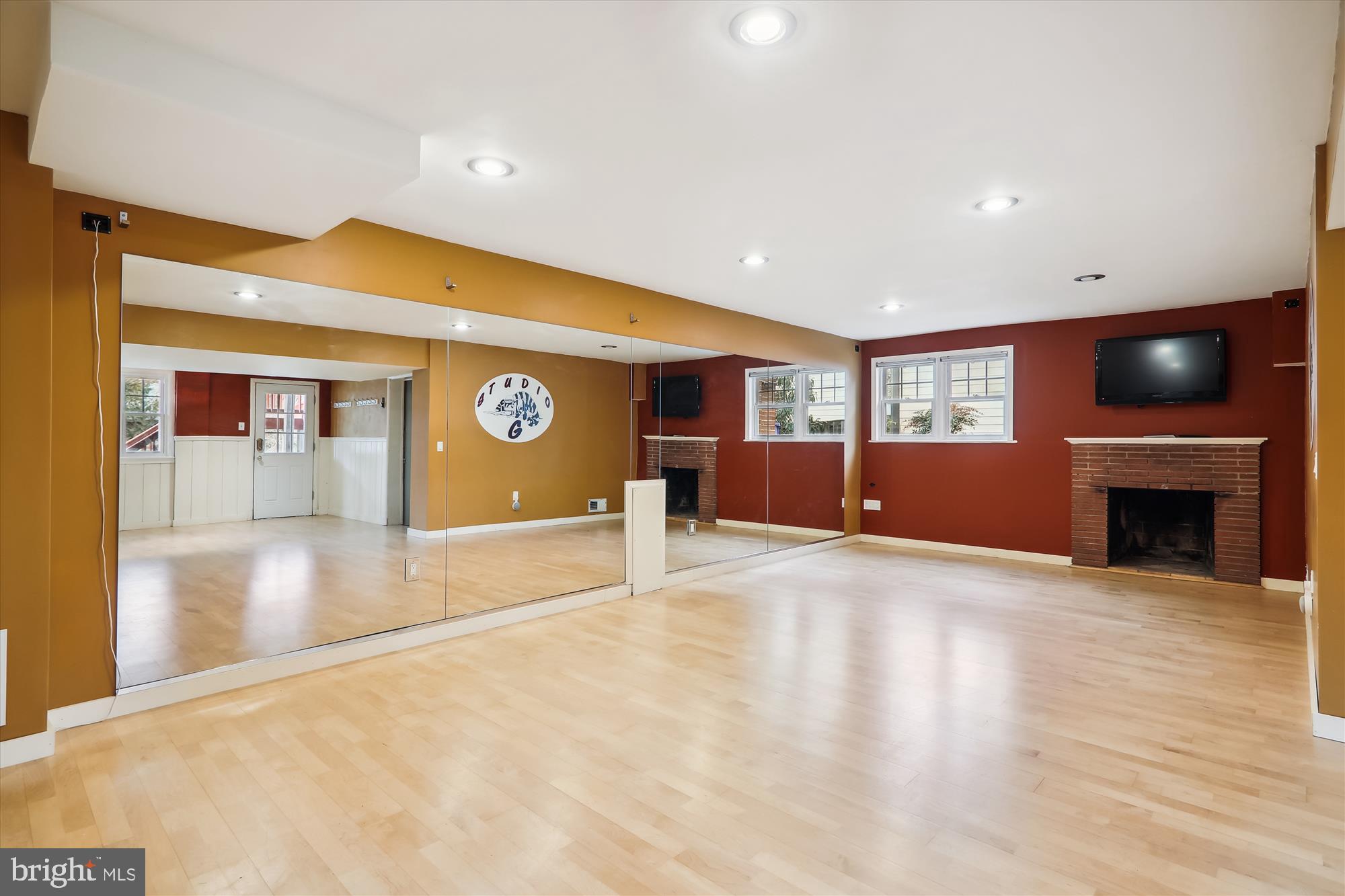 BETHESDA OUTSIDE - Residential Lease