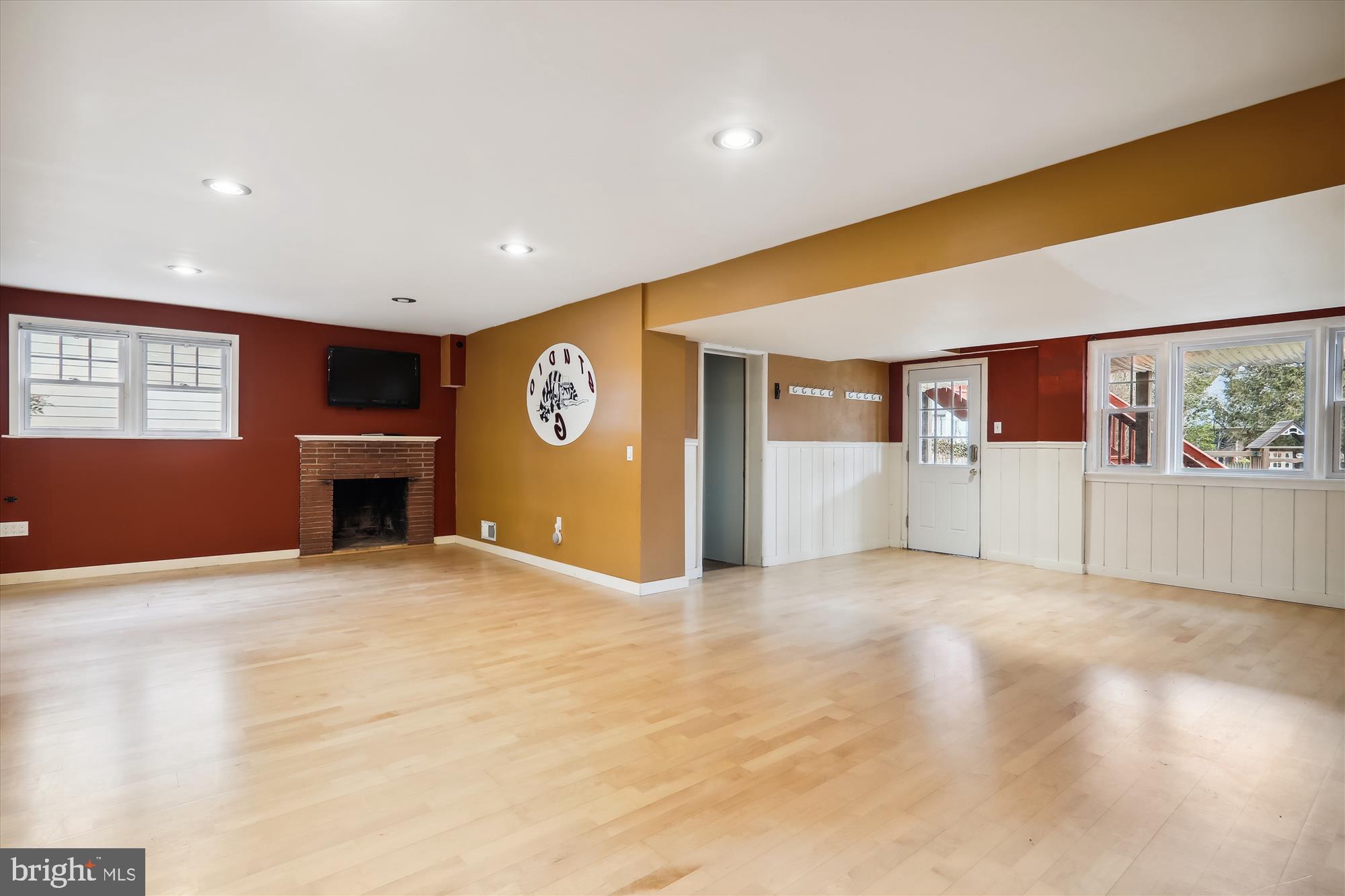 BETHESDA OUTSIDE - Residential Lease