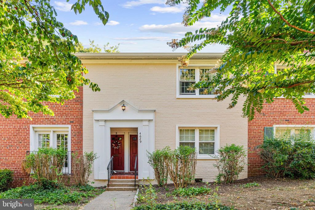 Photo of 4629 - B 28th Road S #B, ARLINGTON, VA 22206 (MLS # VAAR2062760)