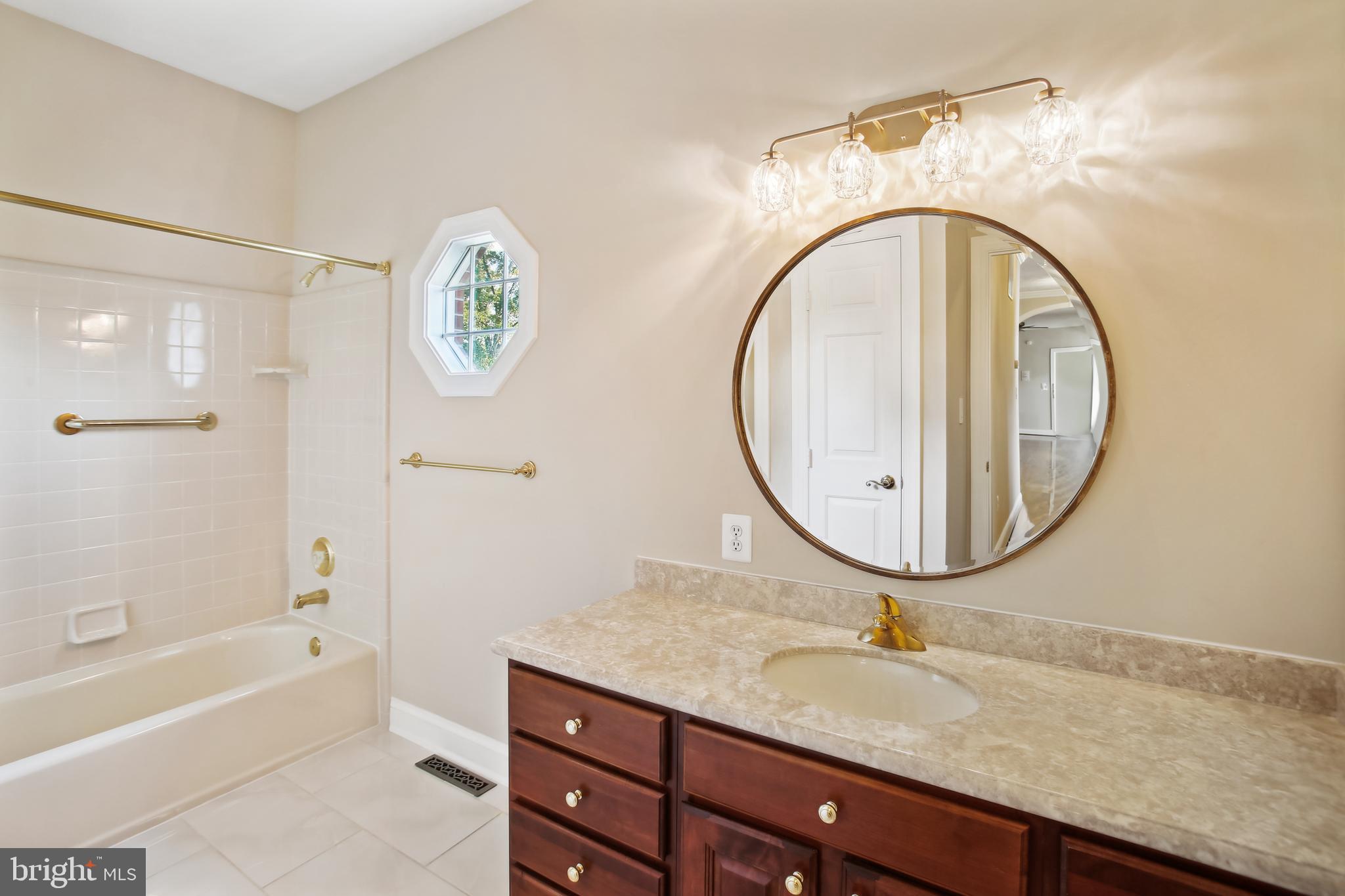 BOWLING VIEW - Residential