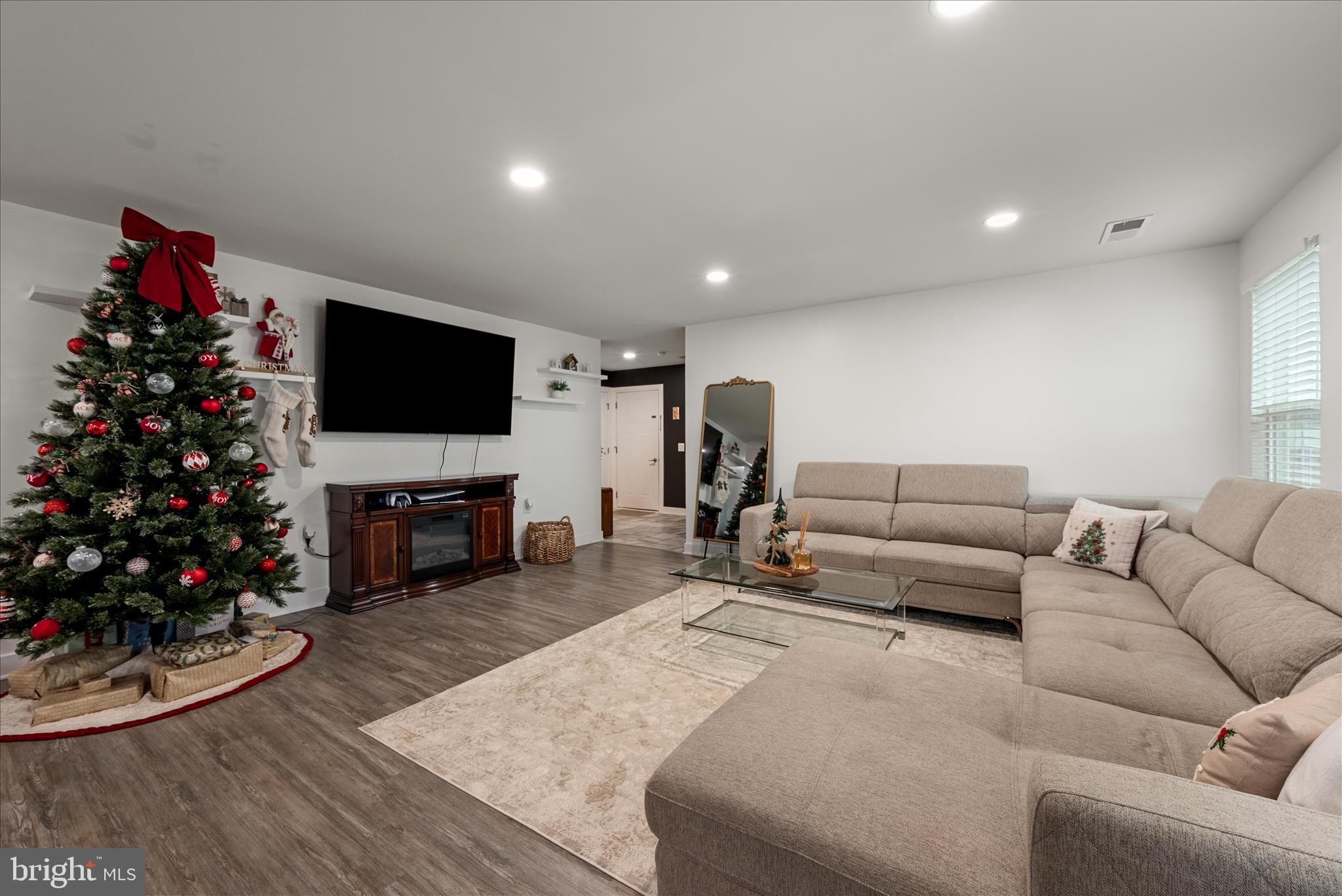 CHANDLERS GLEN - Residential