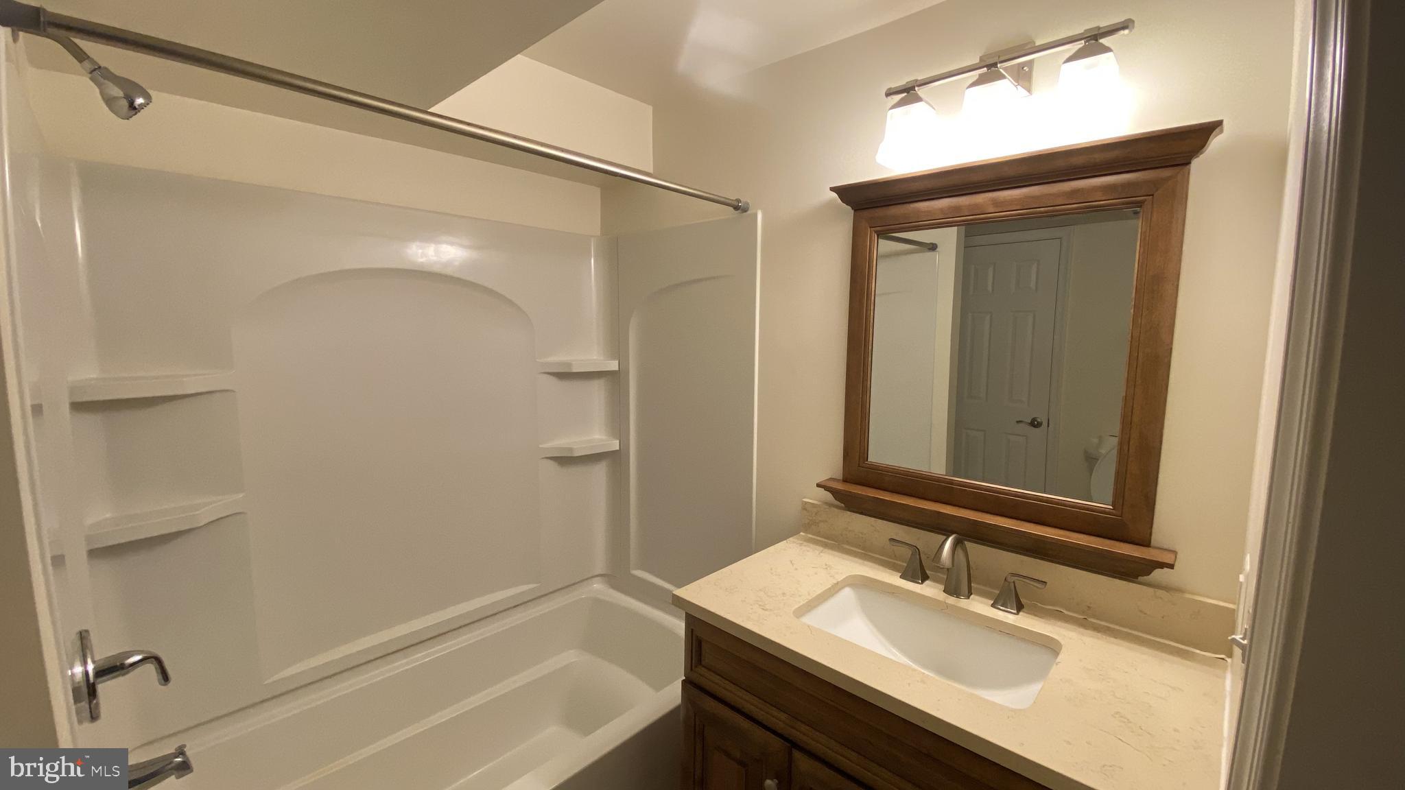 TOWN OF LA PLATA - Residential Lease