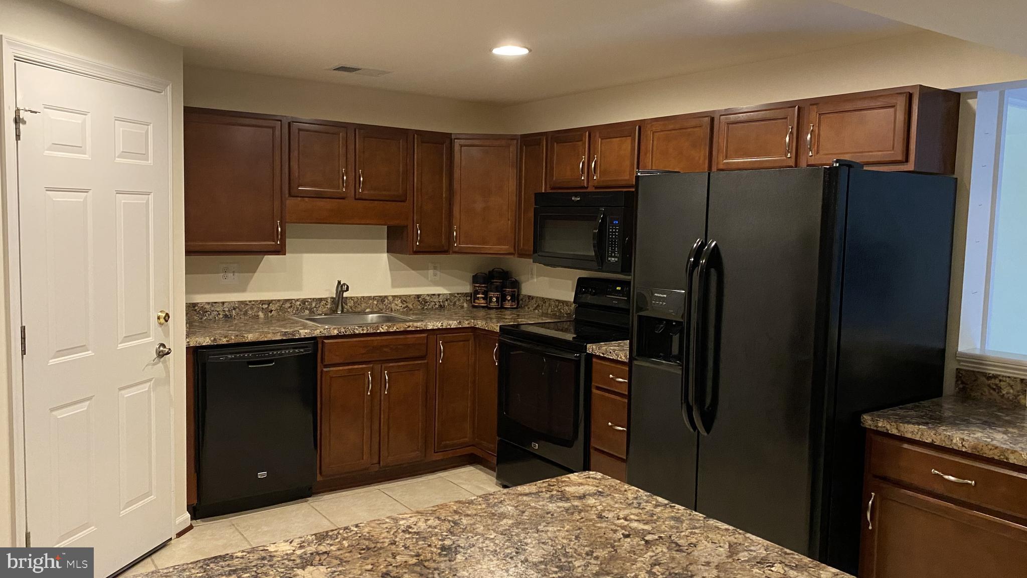 TOWN OF LA PLATA - Residential Lease