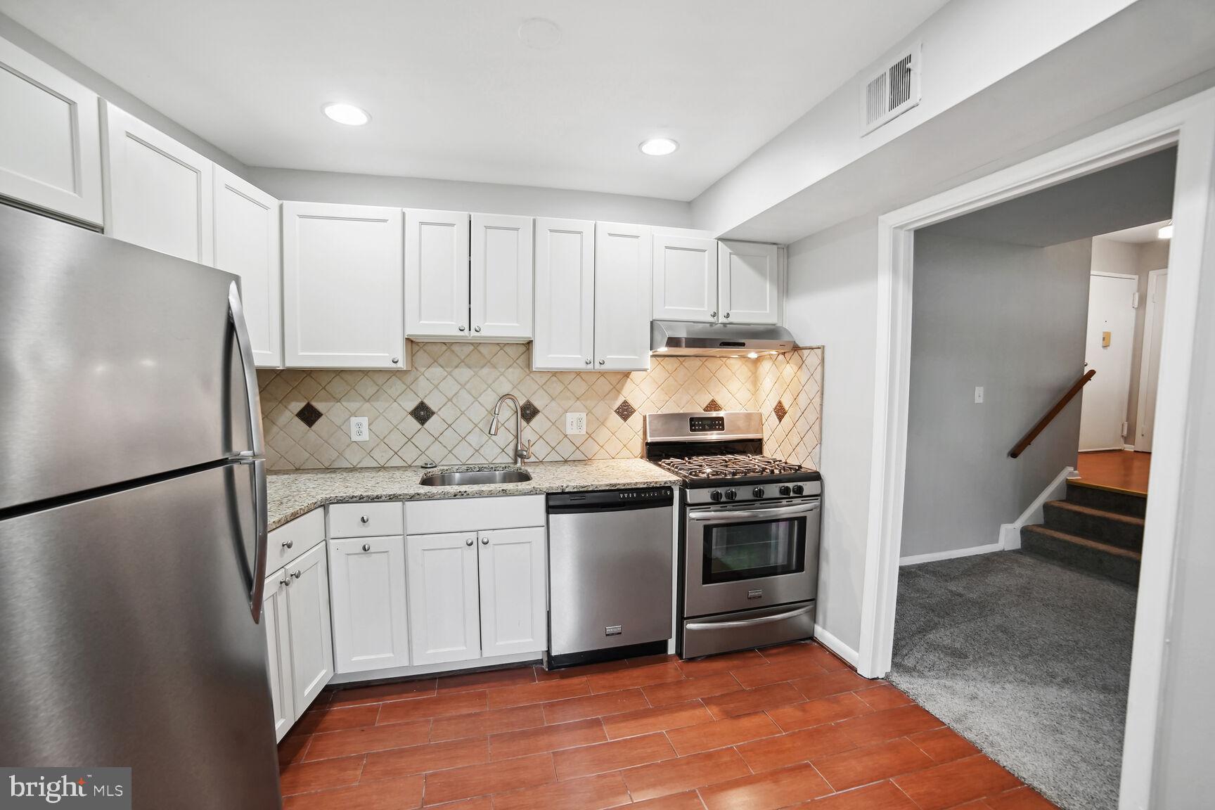 NORTH CREEK PLACE CODM - Residential Lease