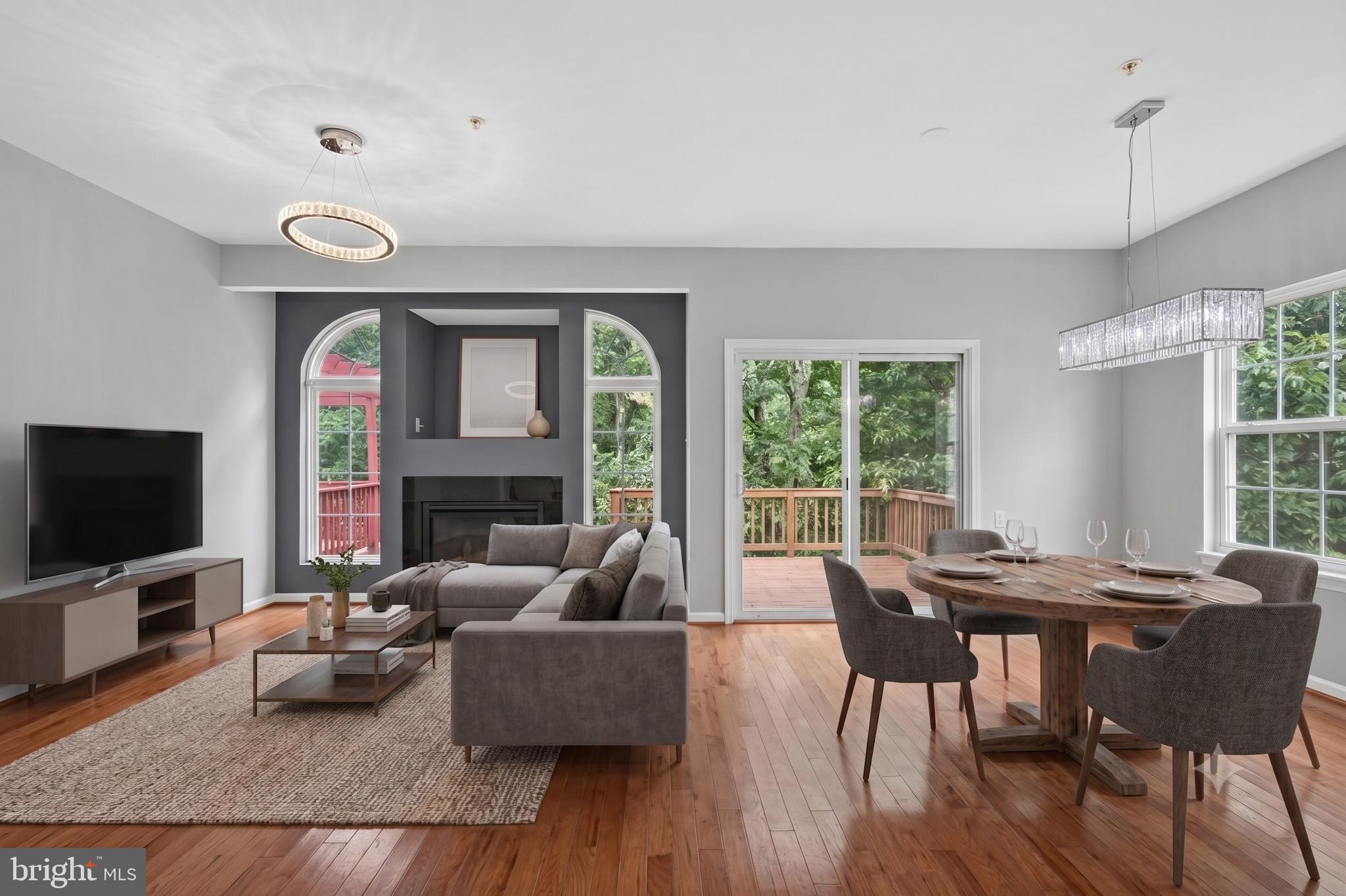 6049 BLUE POINT COURT