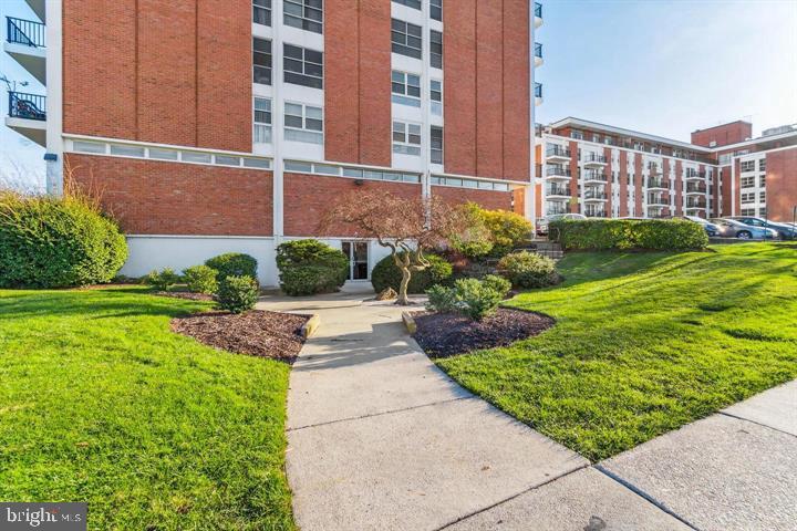 THE IMPERIAL - Residential