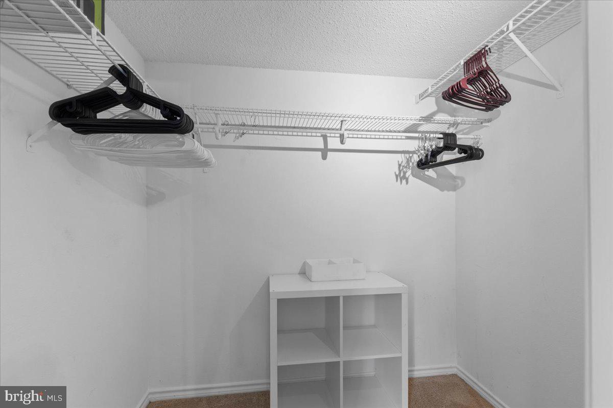 FOUNTAINS AT MCLEAN - Residential Lease