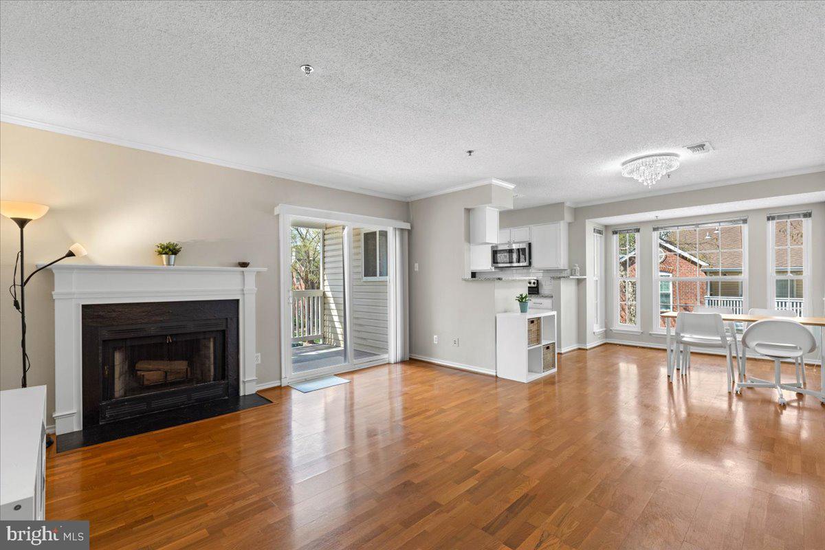 FOUNTAINS AT MCLEAN - Residential Lease