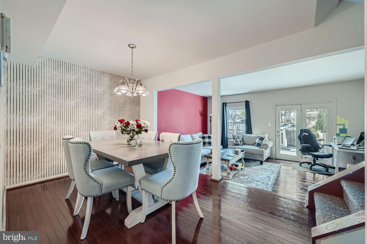 KINGS RIDGE - Residential