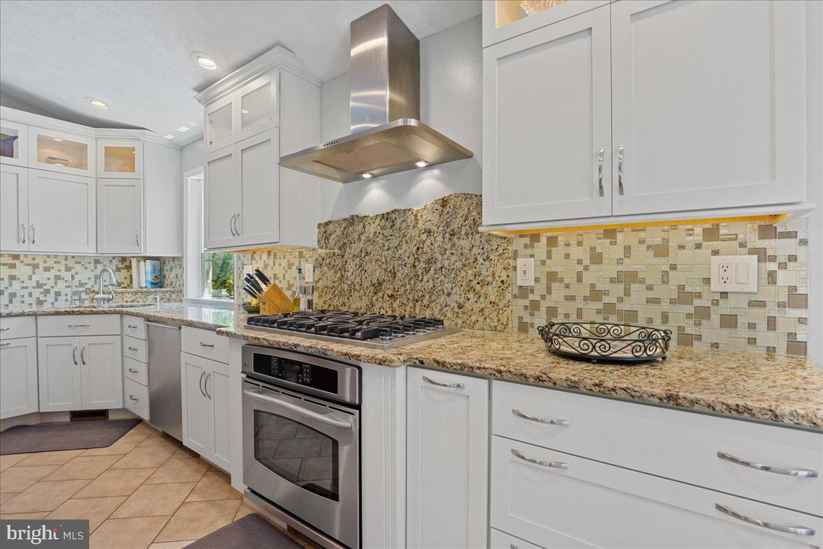 SPRING COVE - Residential