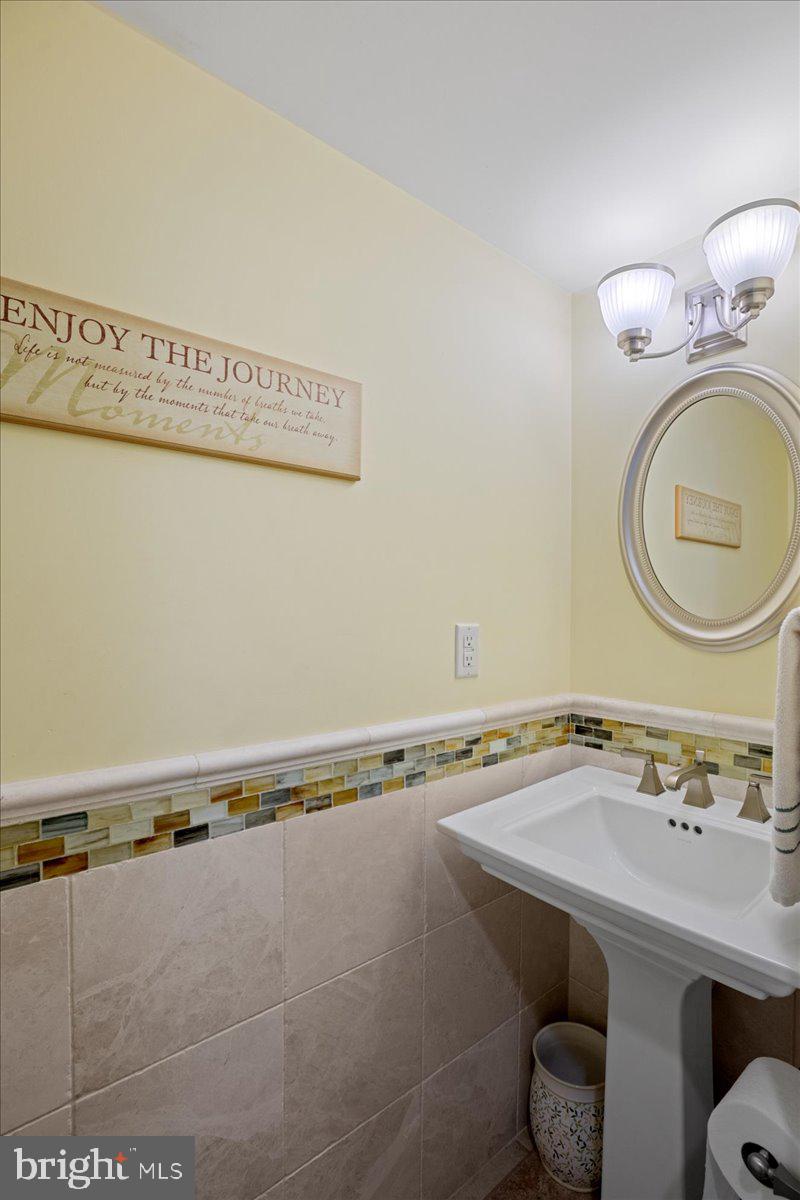 SPRING COVE - Residential