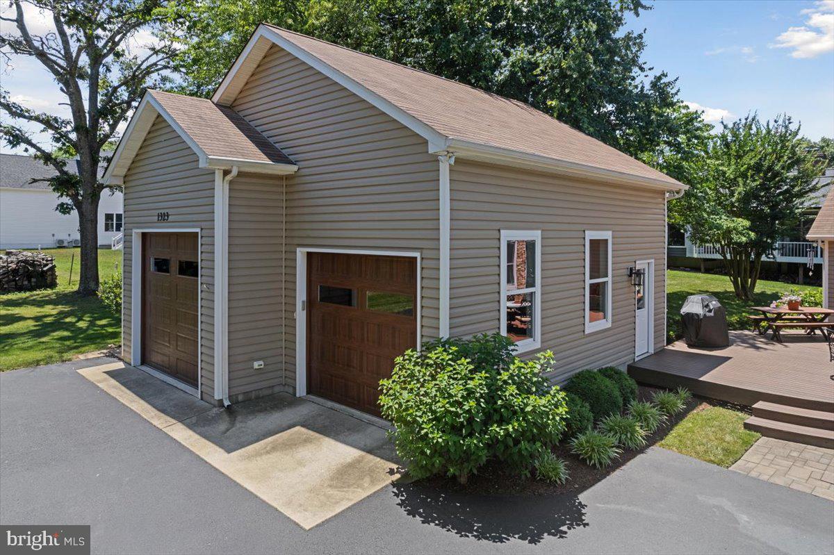 SPRING COVE - Residential