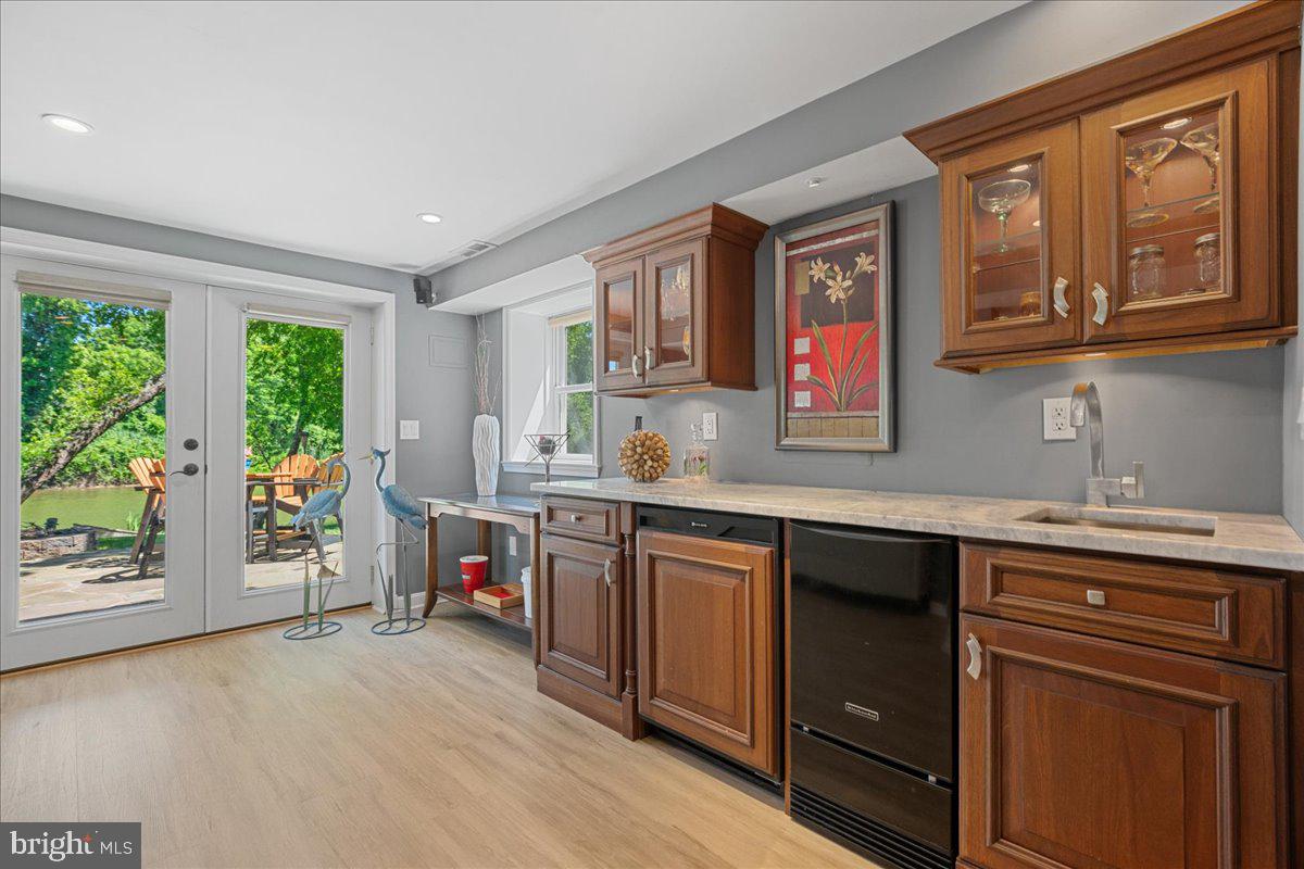 SPRING COVE - Residential