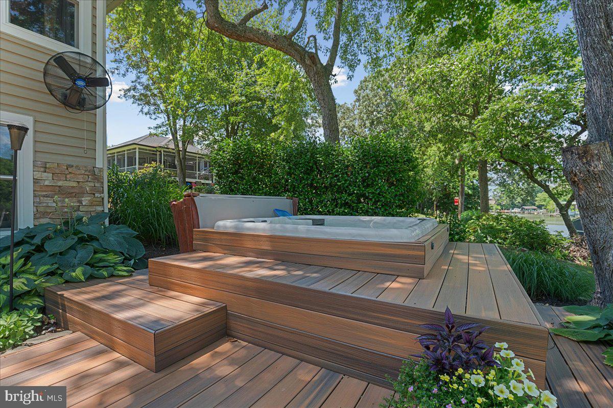 SPRING COVE - Residential