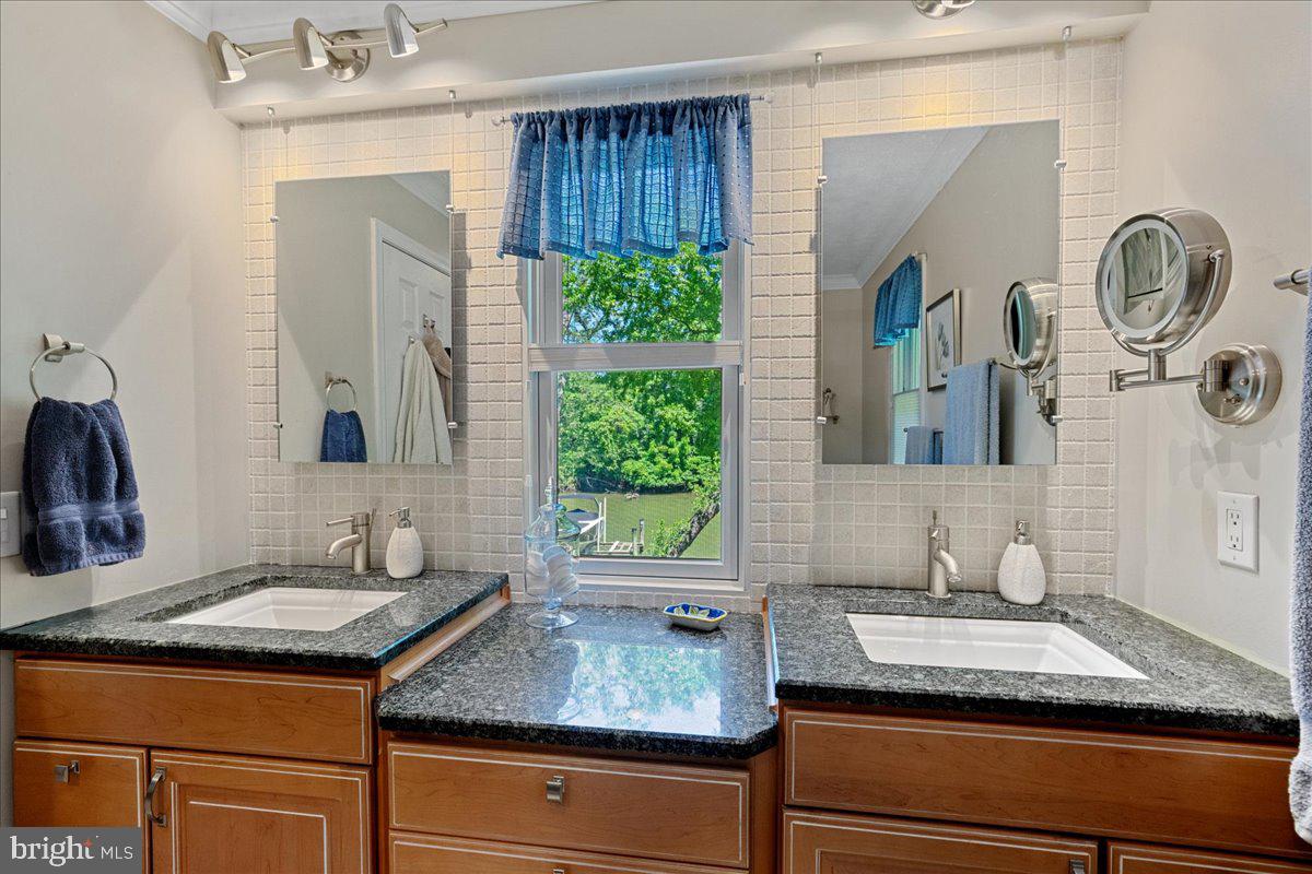 SPRING COVE - Residential