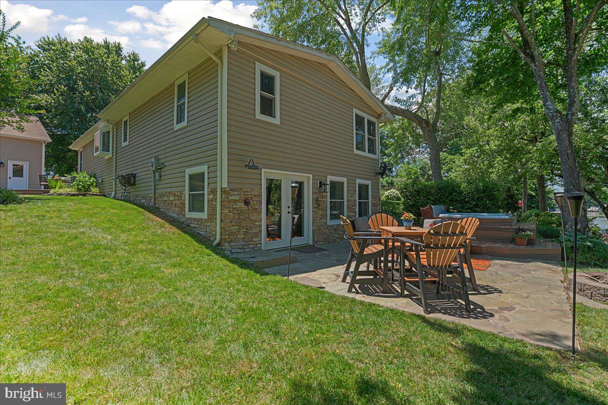 SPRING COVE - Residential