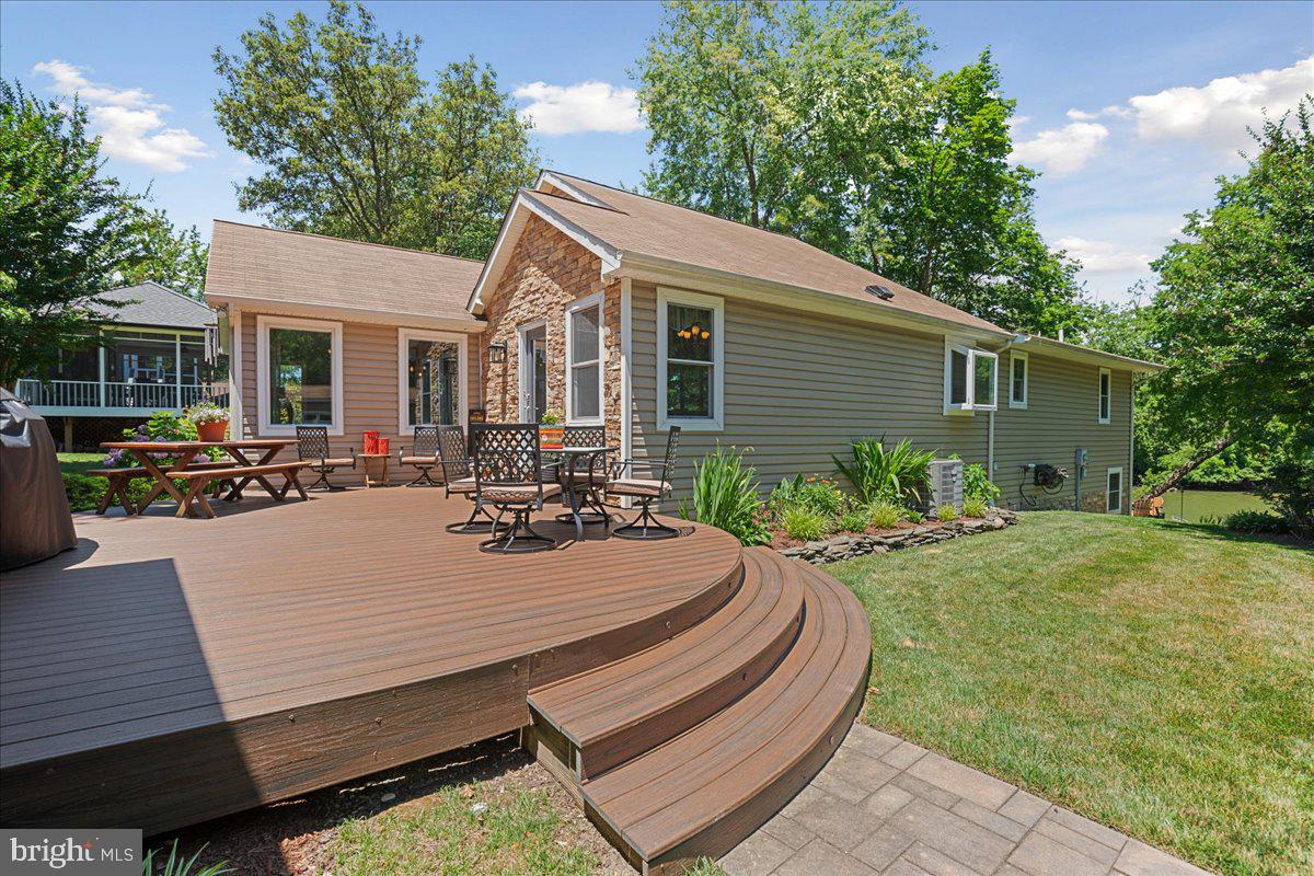 SPRING COVE - Residential