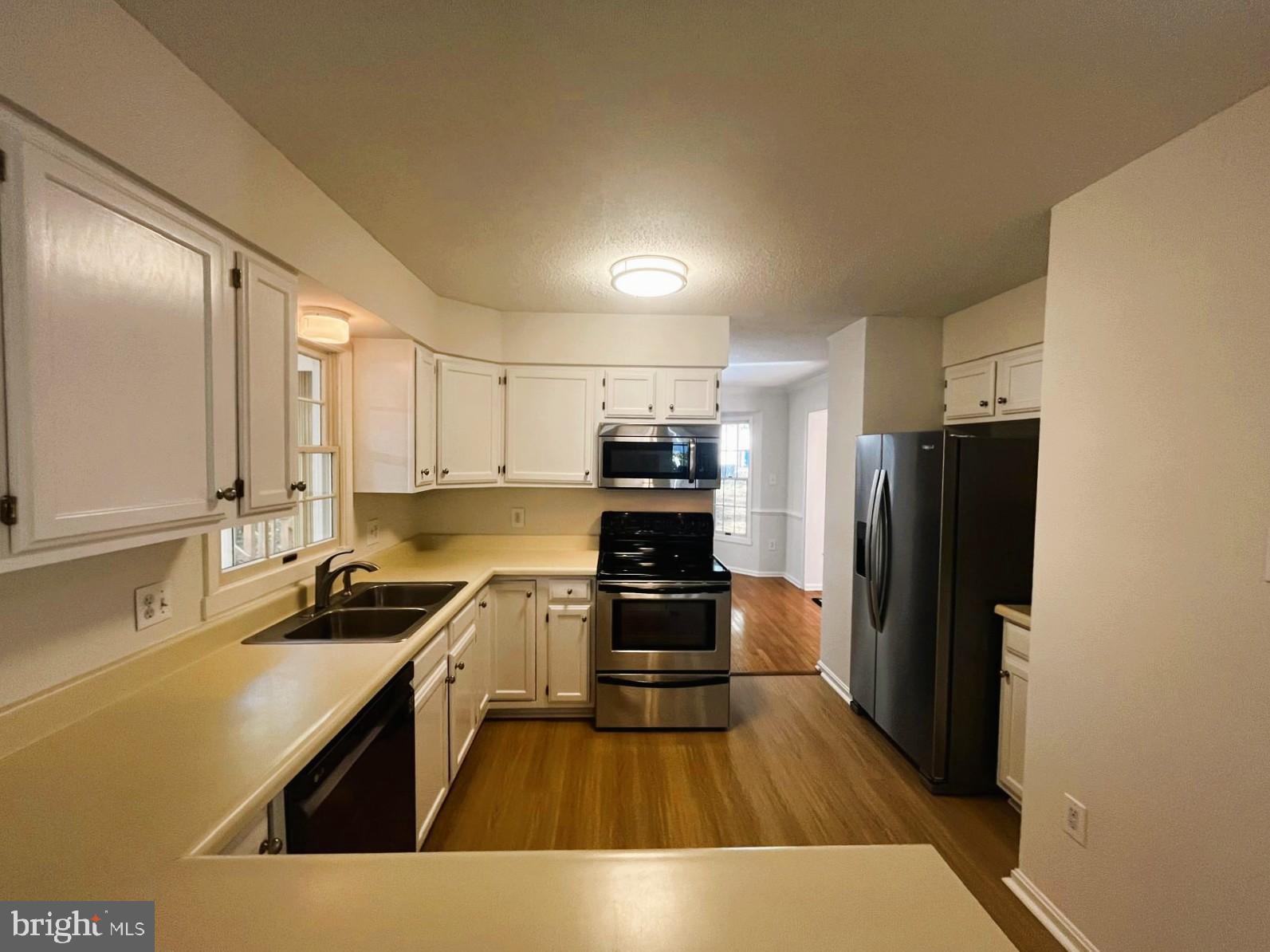 HILL STREET ESTATES - Residential