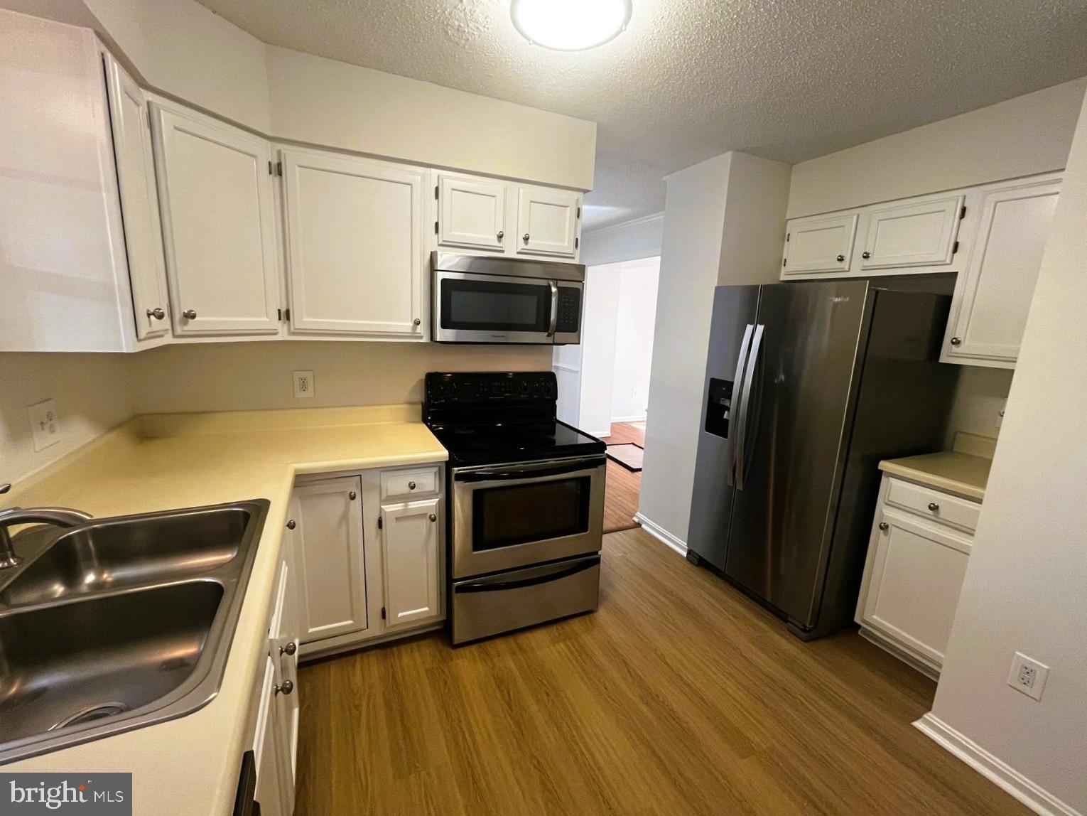 HILL STREET ESTATES - Residential