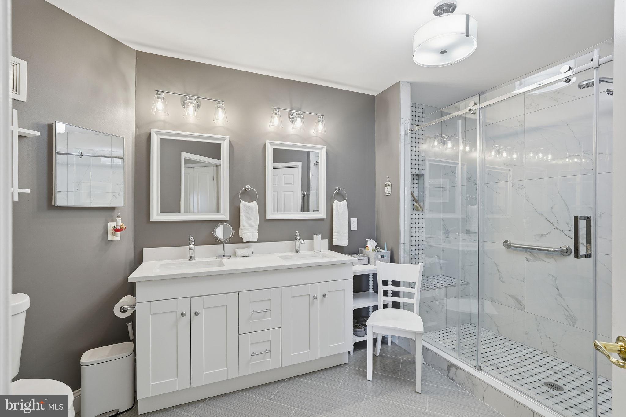 SUFFIELD MEADOWS - Residential