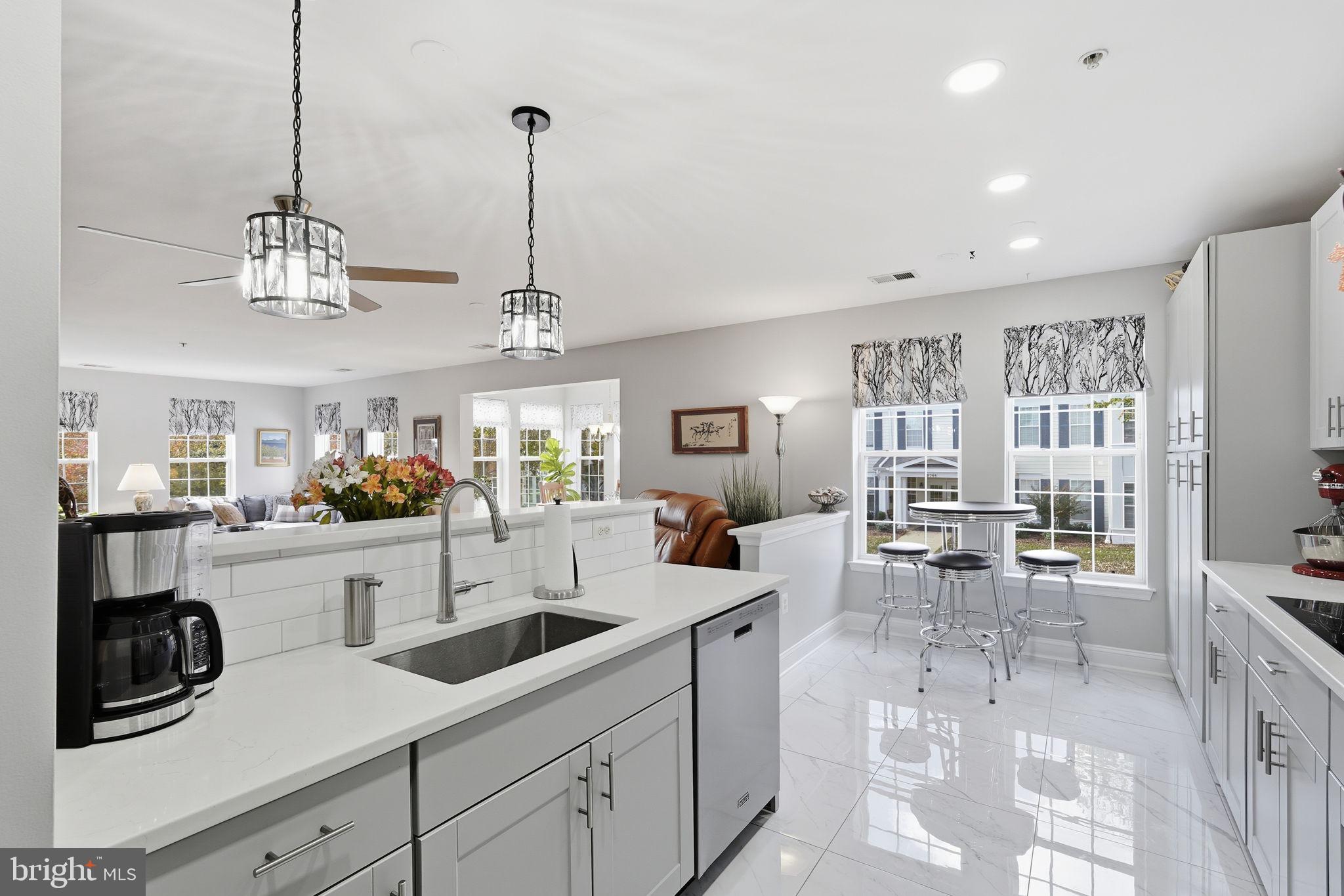 SUFFIELD MEADOWS - Residential