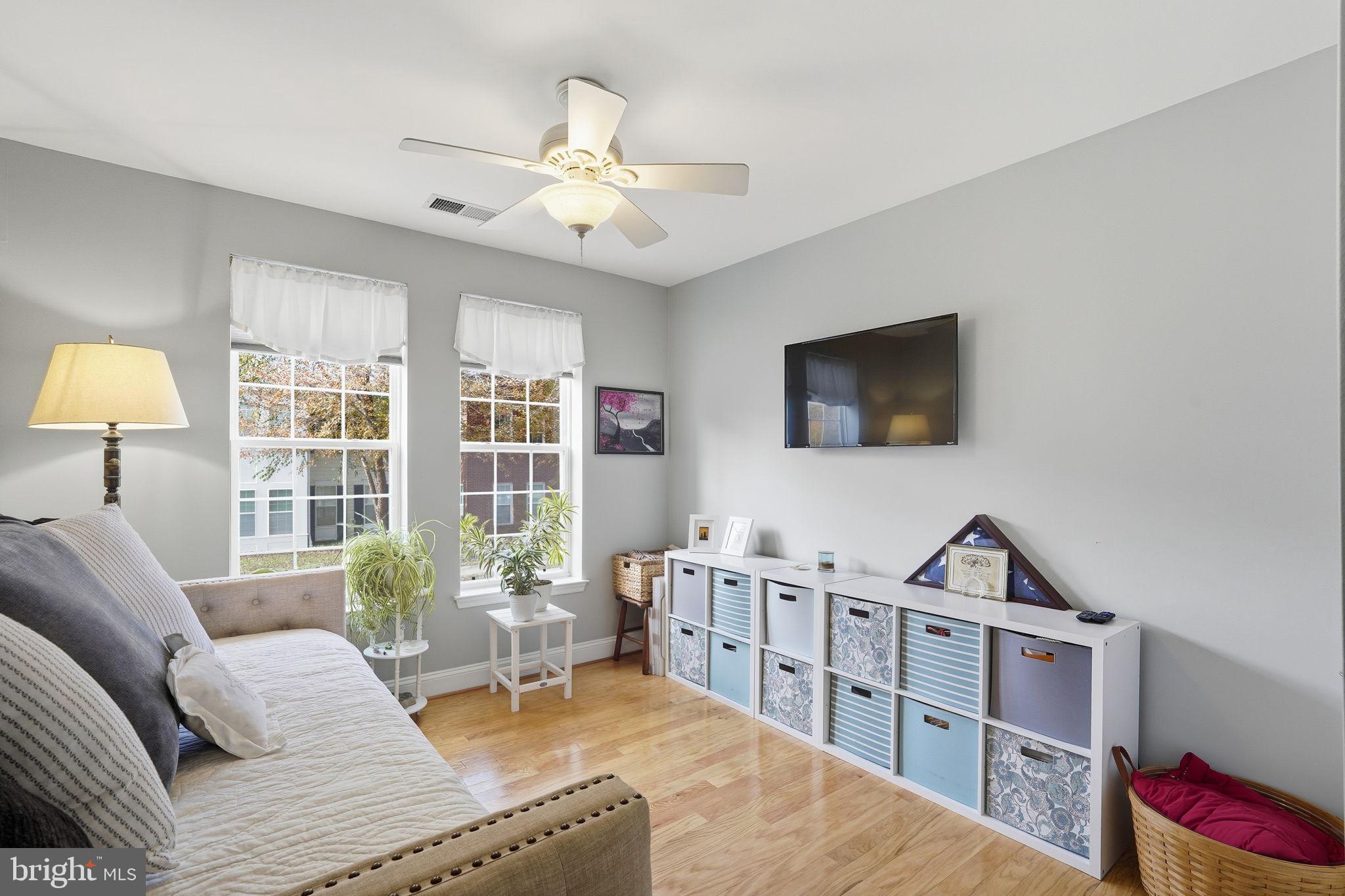 SUFFIELD MEADOWS - Residential