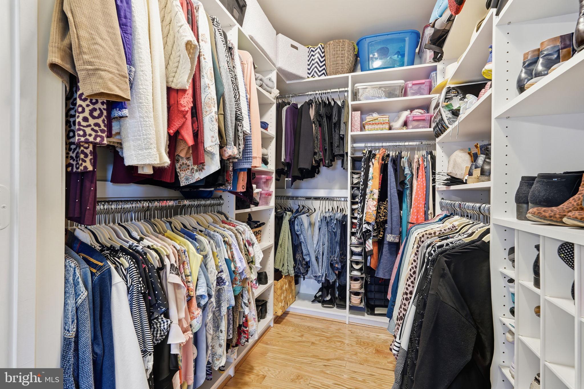 SUFFIELD MEADOWS - Residential