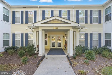 6696 CLUB HOUSE LANE 104 WARRENTON VA 20187