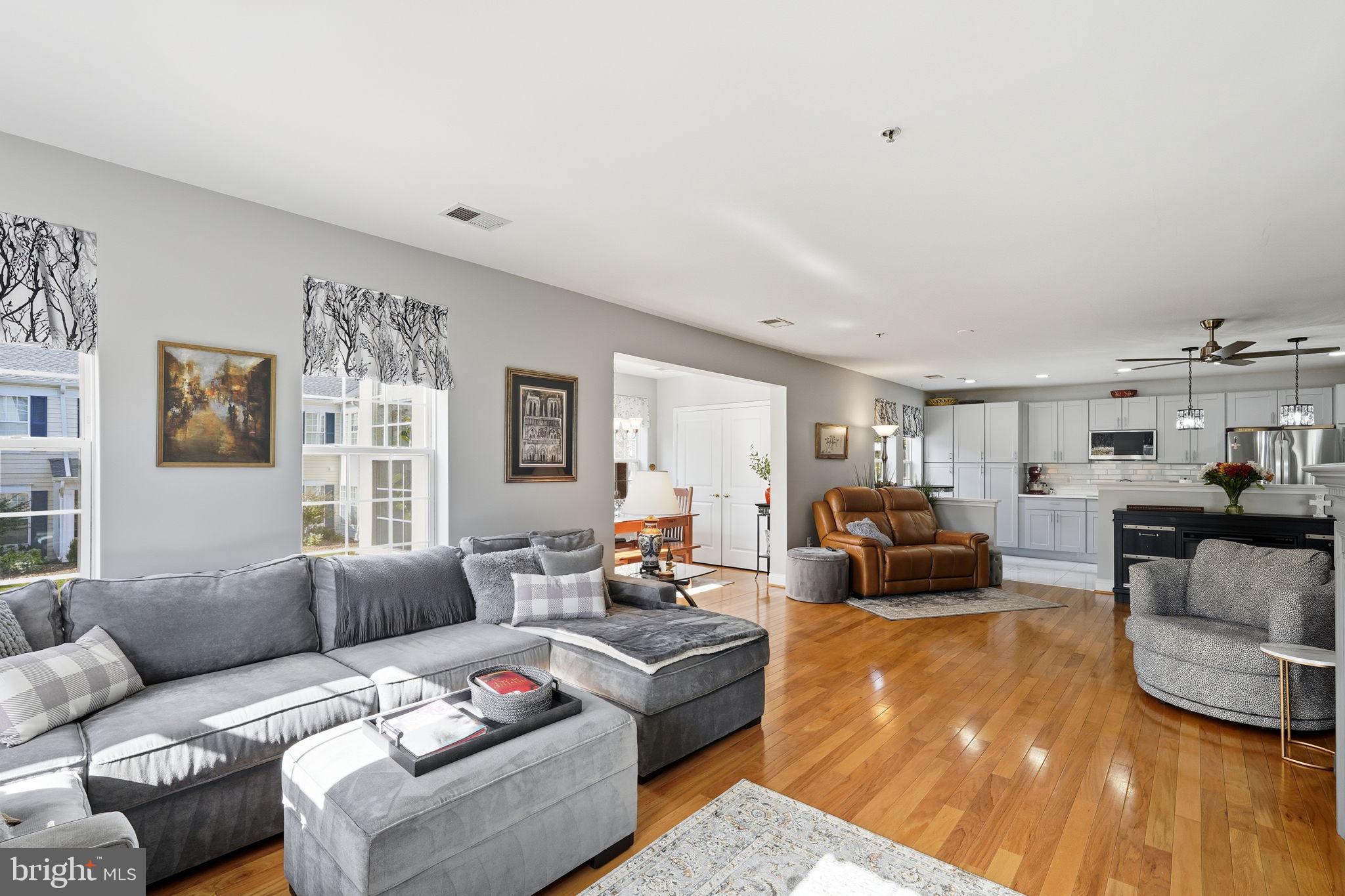 SUFFIELD MEADOWS - Residential