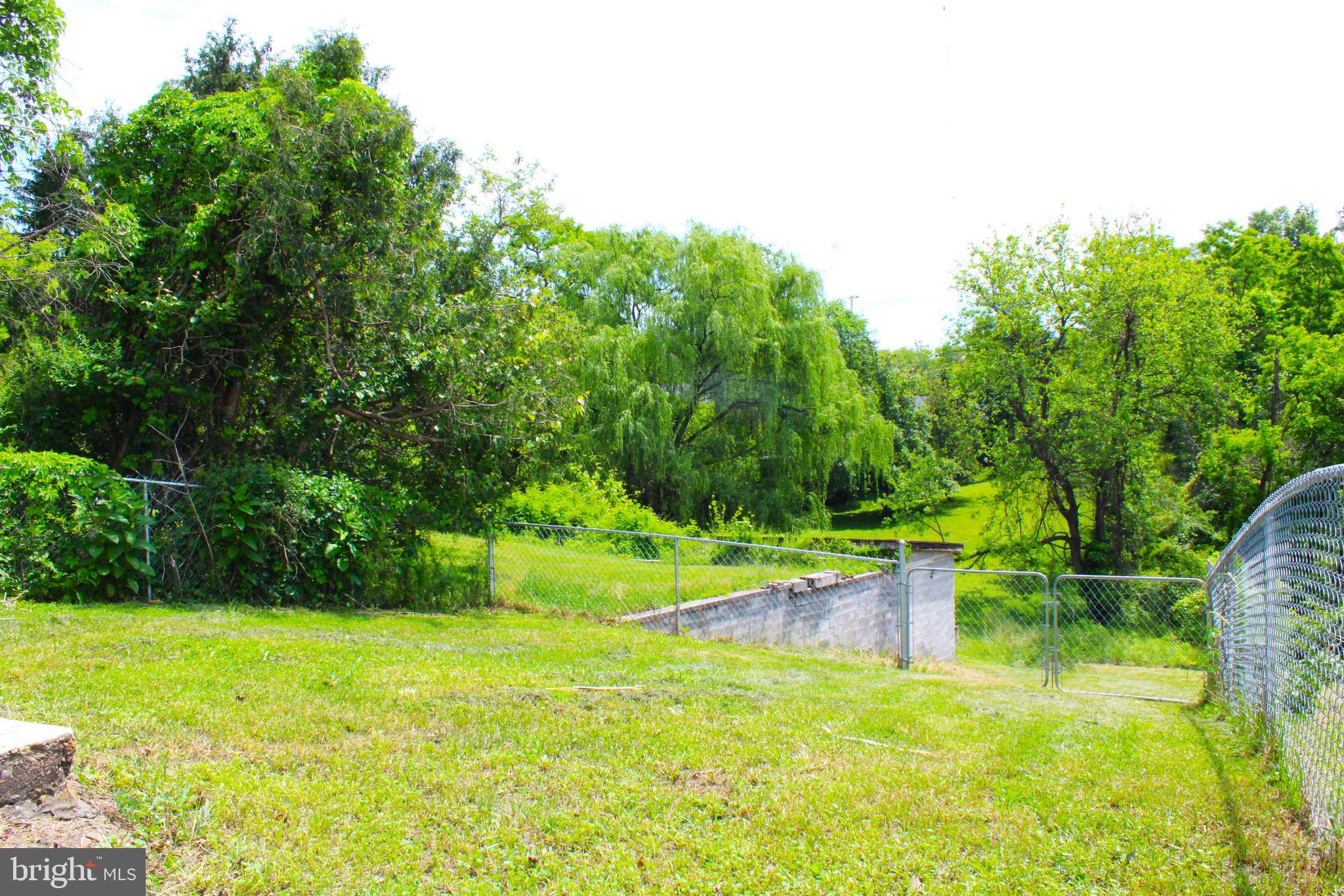 JOHNSON HEIGHTS - Residential