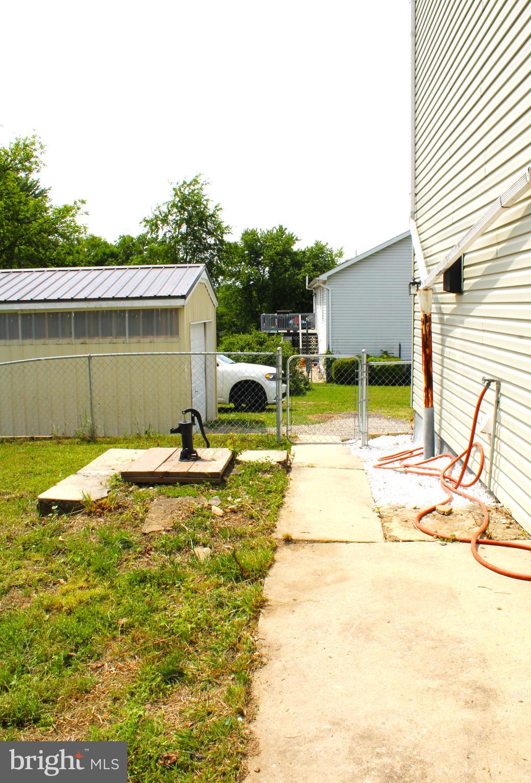 JOHNSON HEIGHTS - Residential