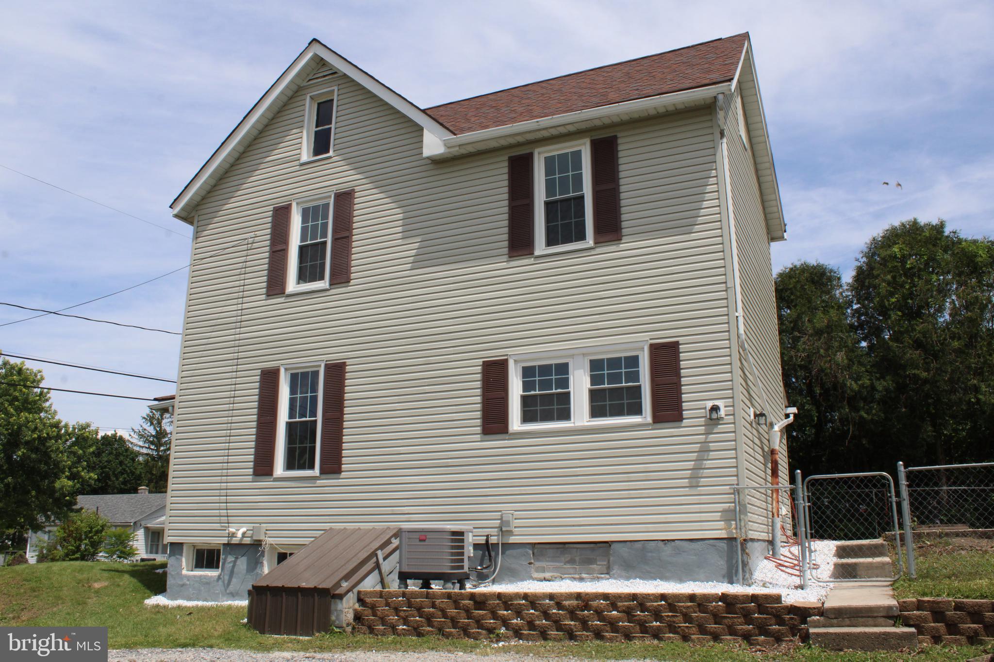 JOHNSON HEIGHTS - Residential