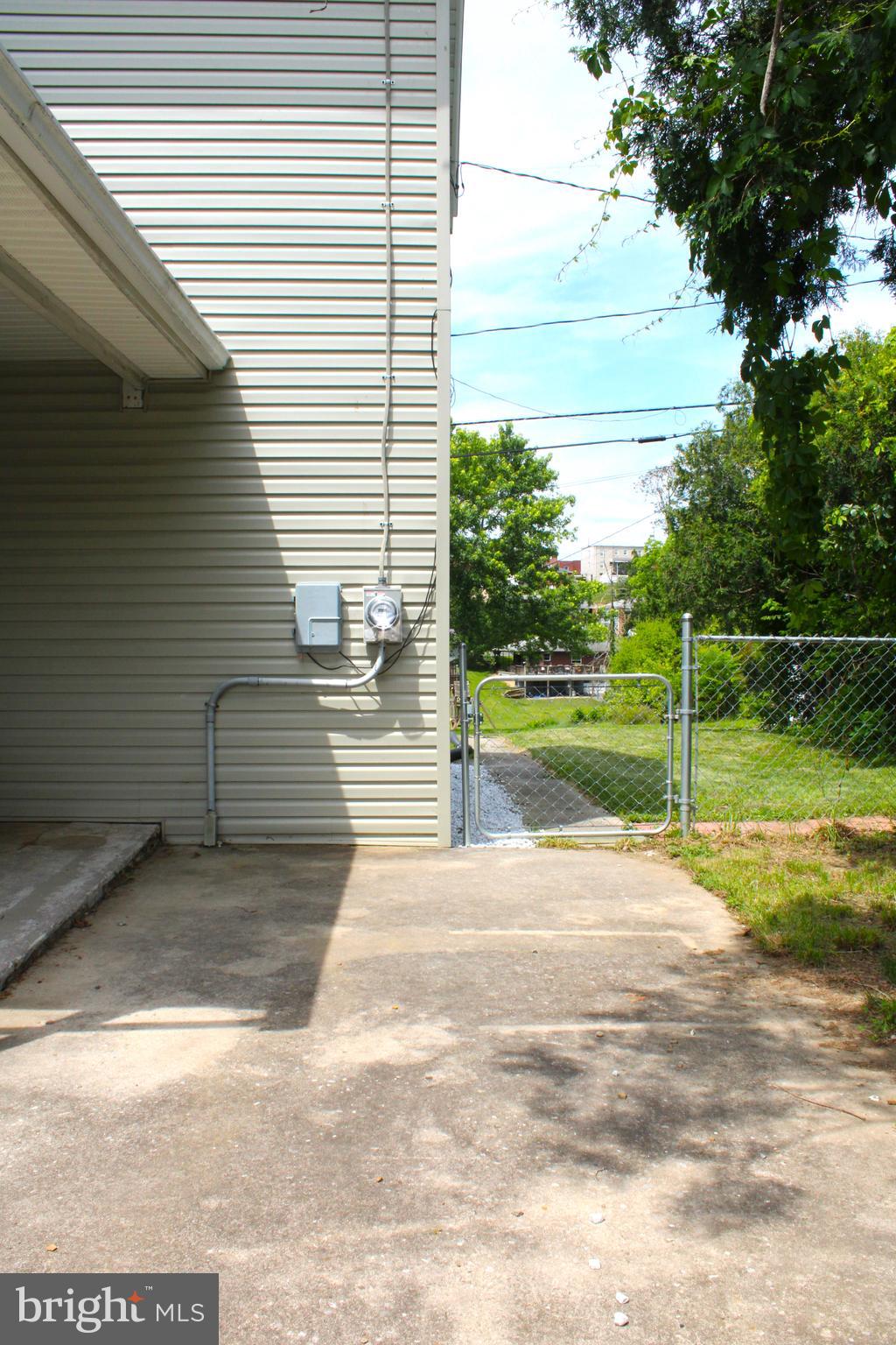 JOHNSON HEIGHTS - Residential