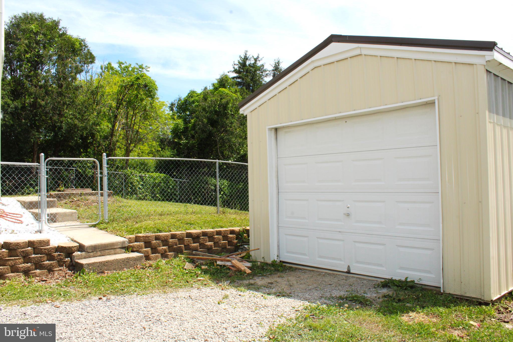 JOHNSON HEIGHTS - Residential