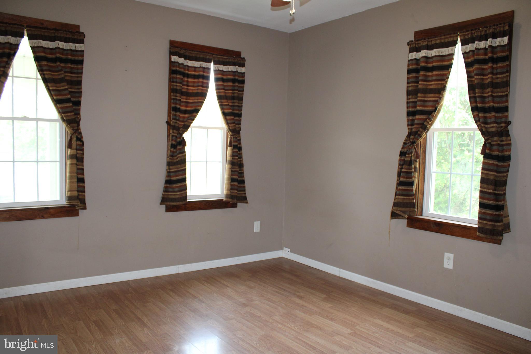 JOHNSON HEIGHTS - Residential