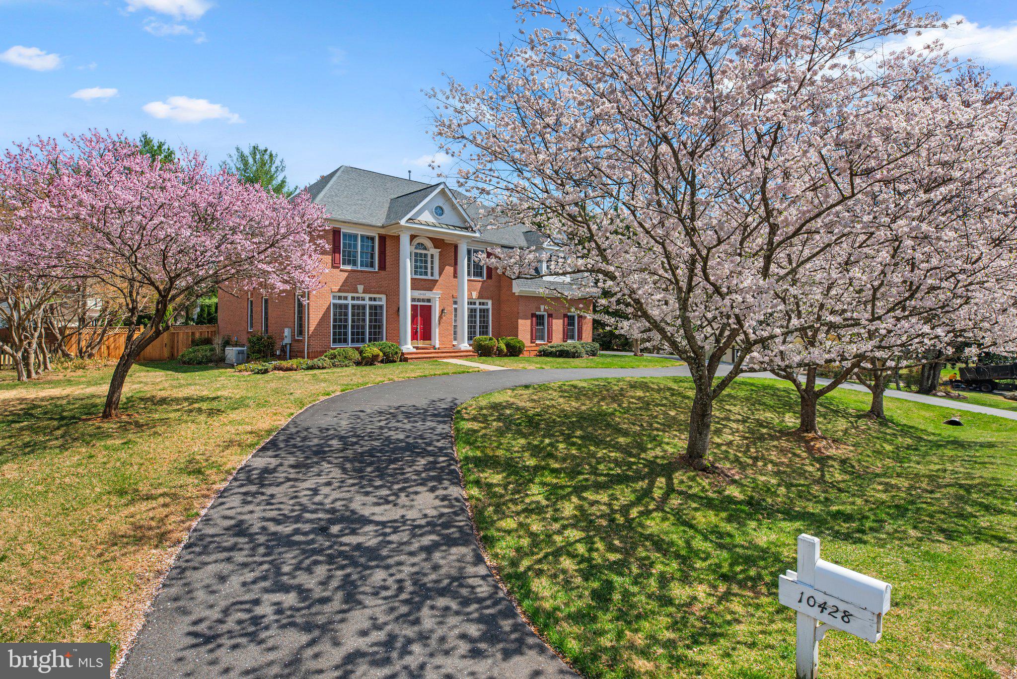 WINDSOR HILLS - Residential